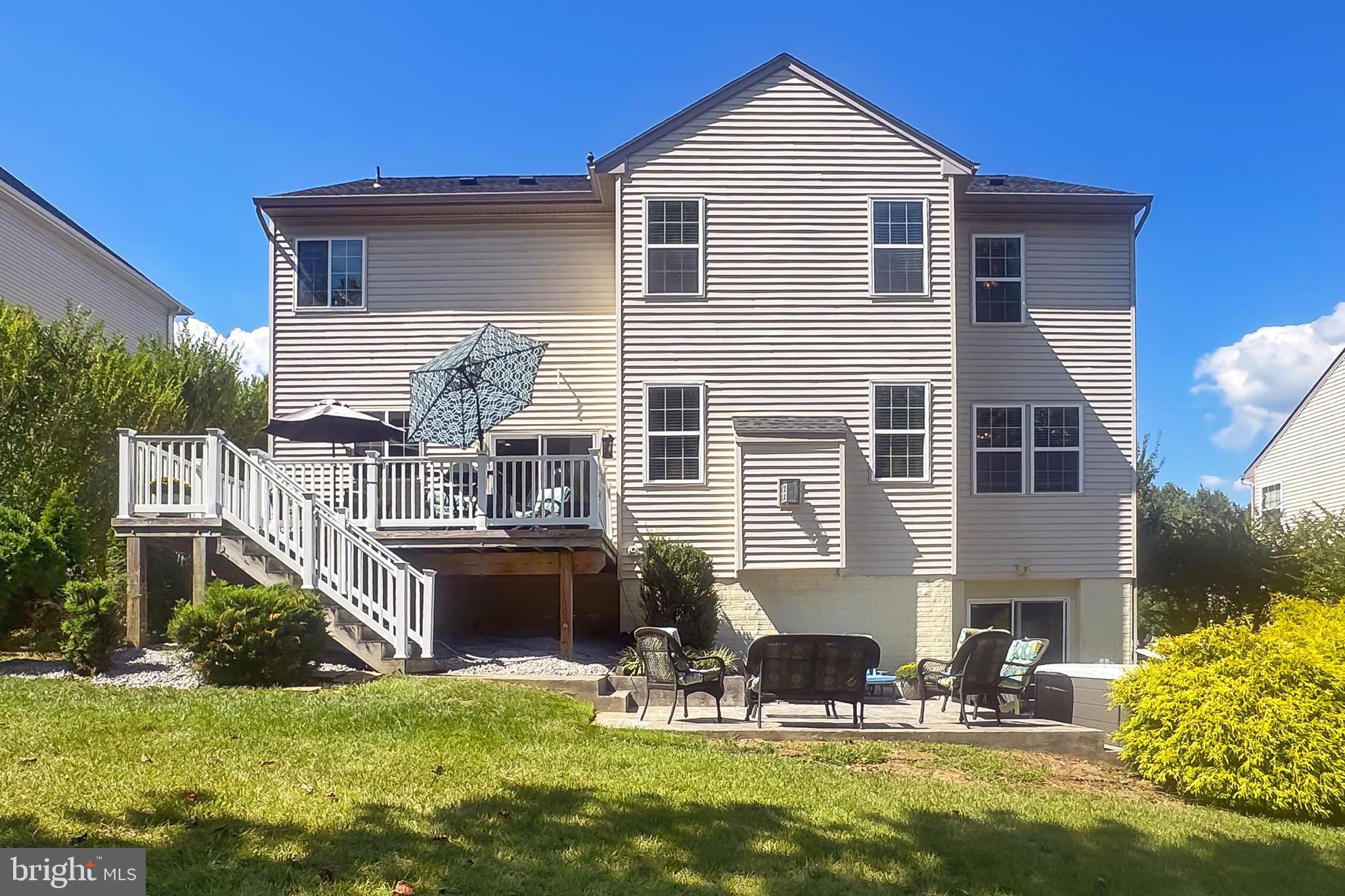 STONEWALL MANOR - Residential