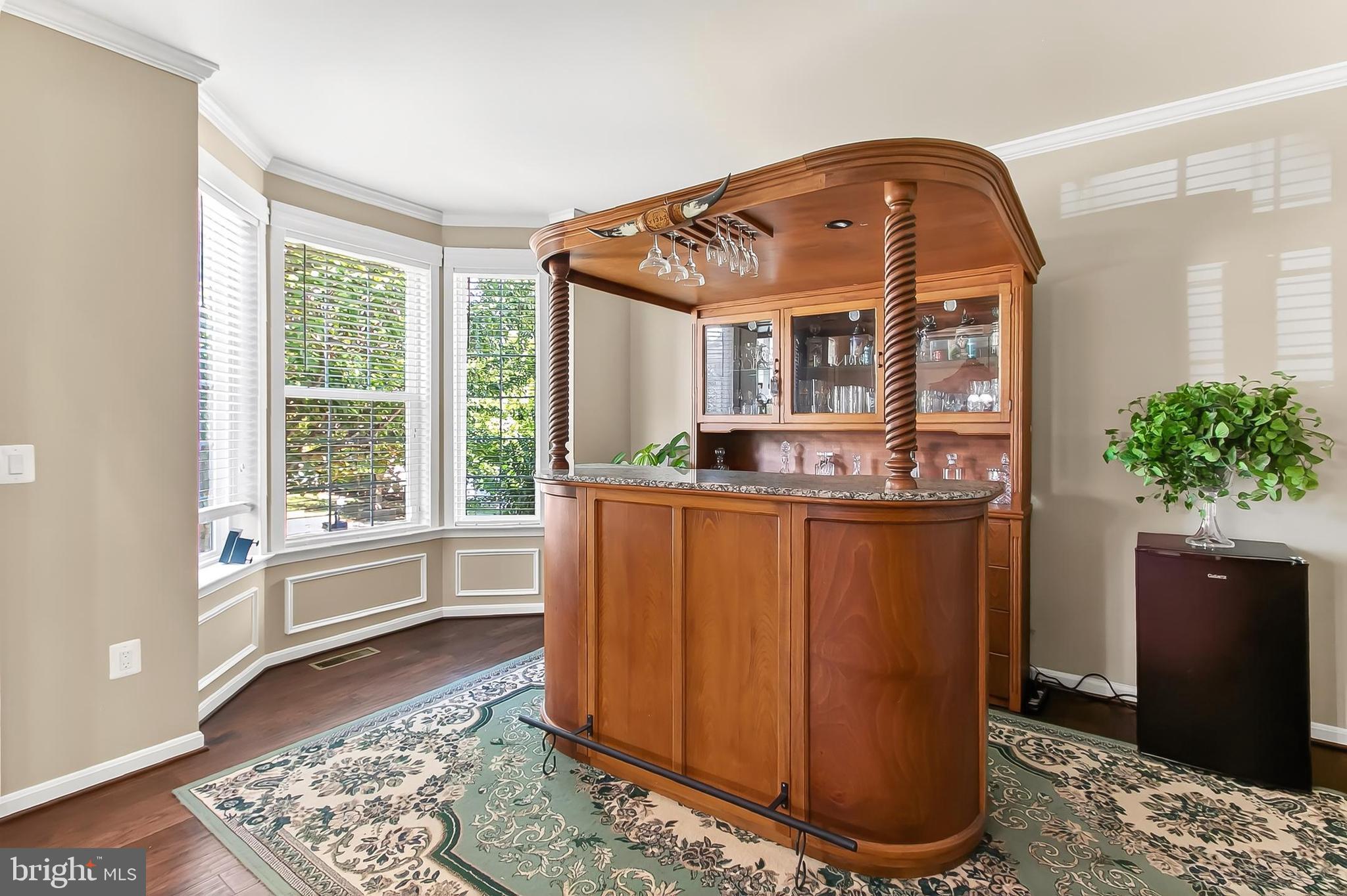 STONEWALL MANOR - Residential