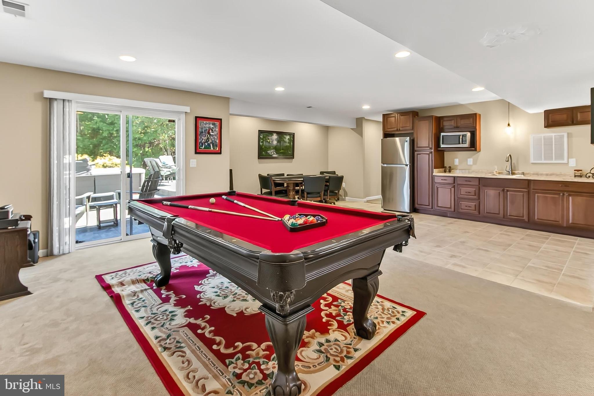 STONEWALL MANOR - Residential