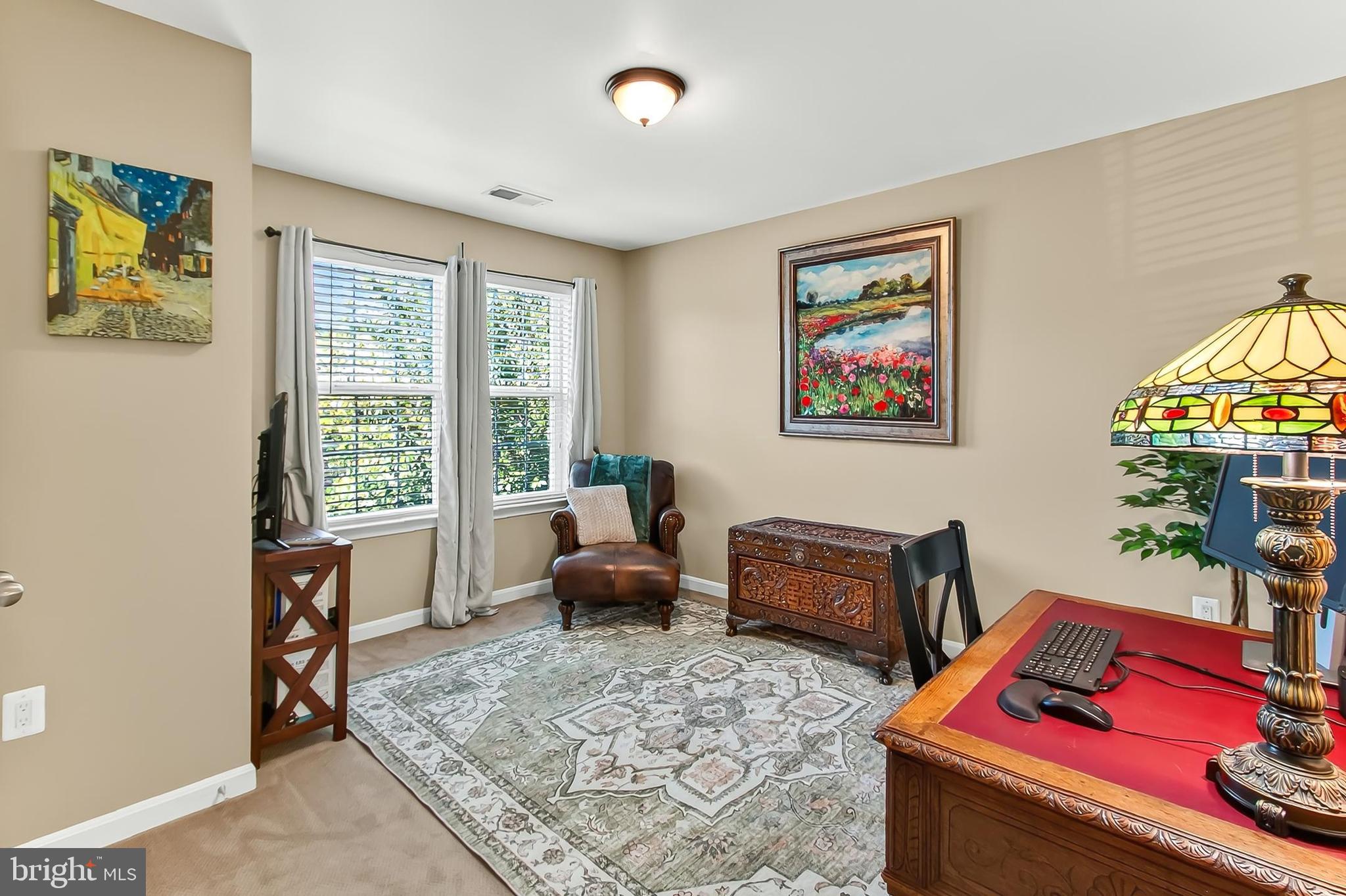 STONEWALL MANOR - Residential