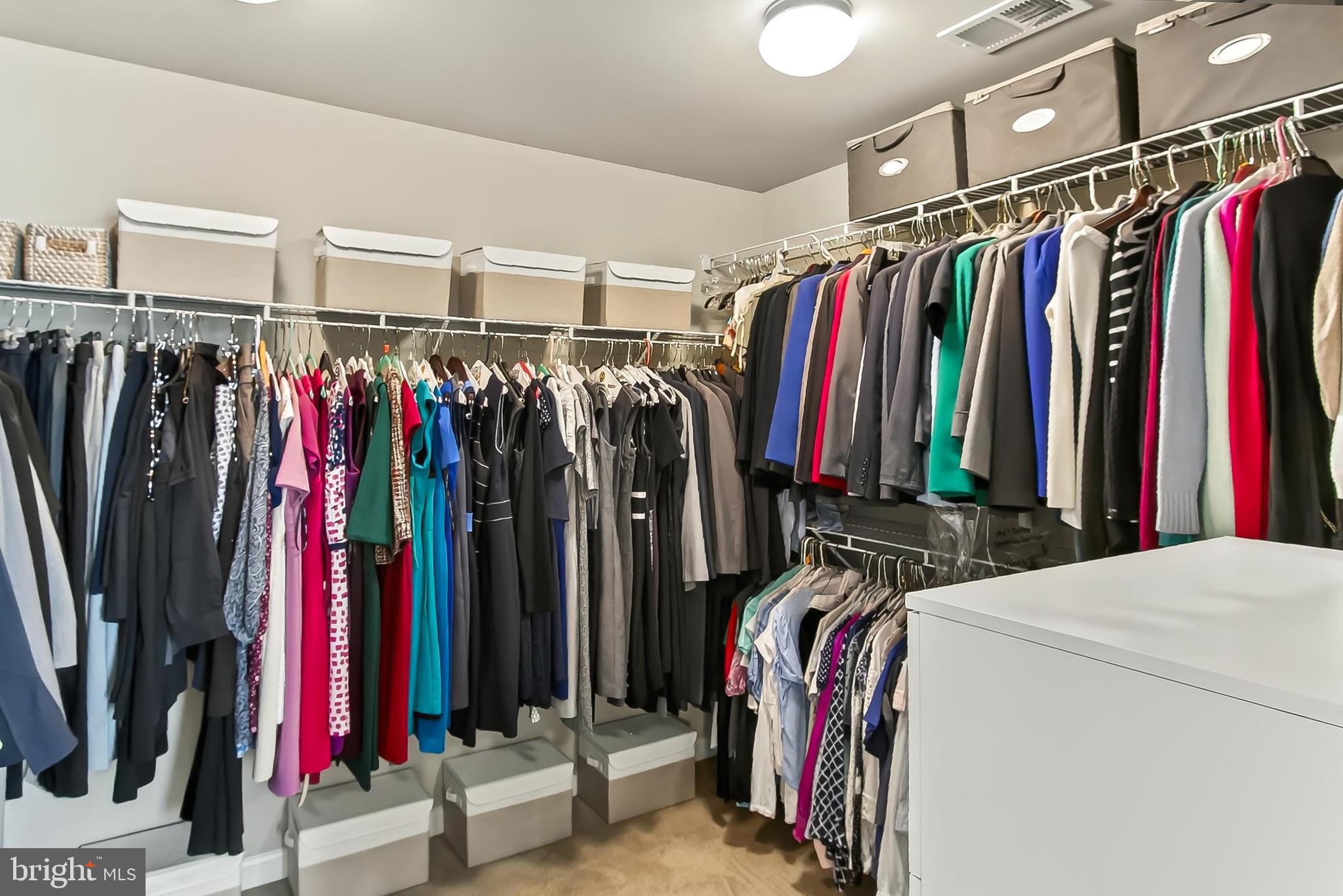 STONEWALL MANOR - Residential