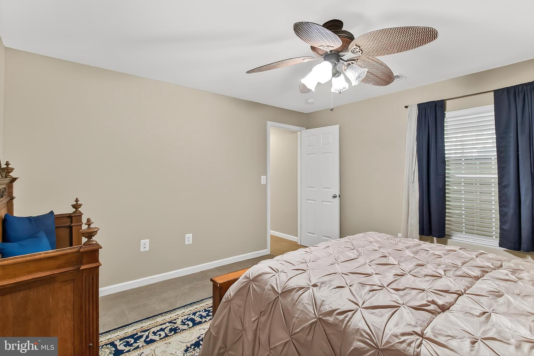 STONEWALL MANOR - Residential