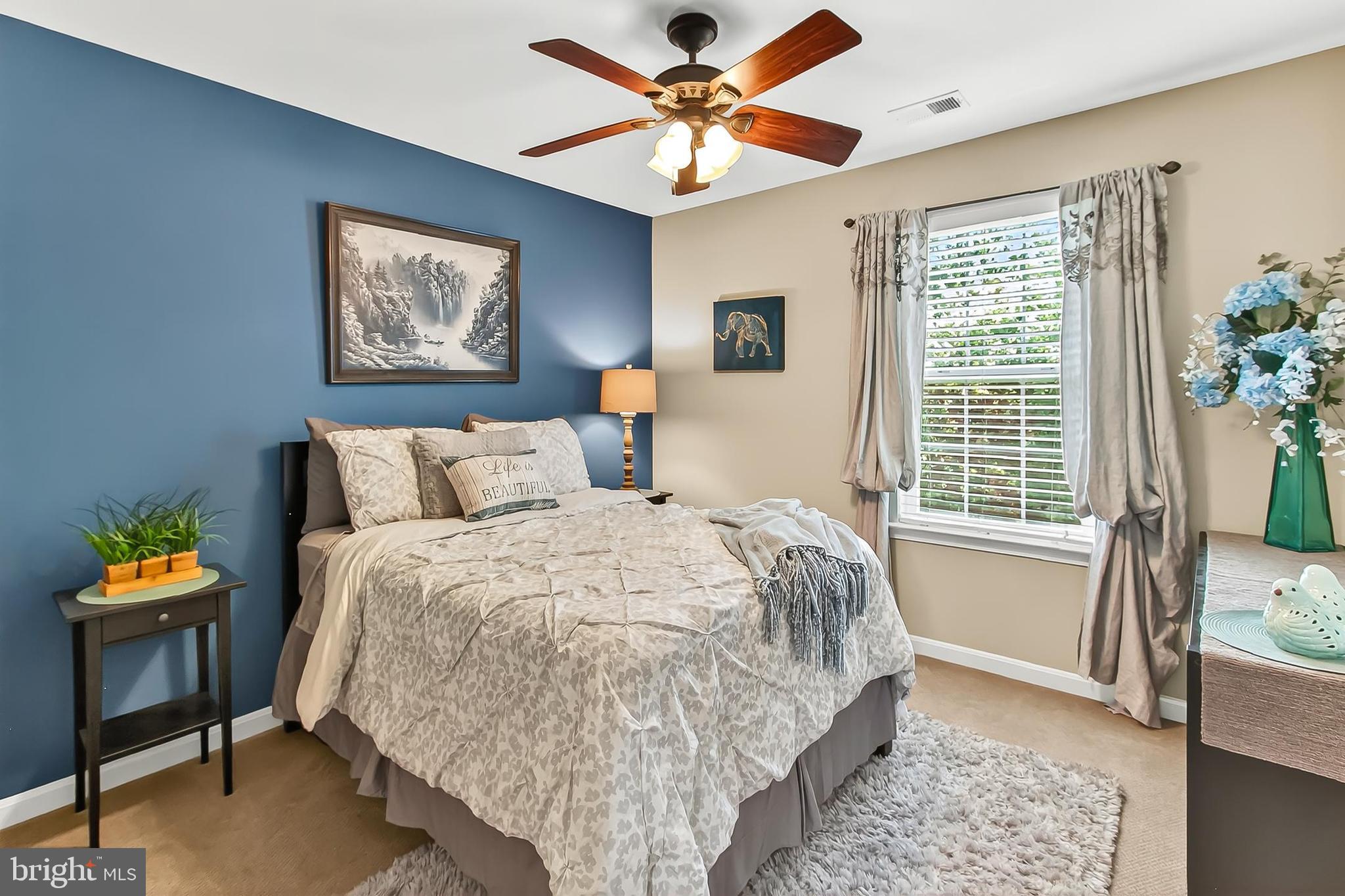 STONEWALL MANOR - Residential