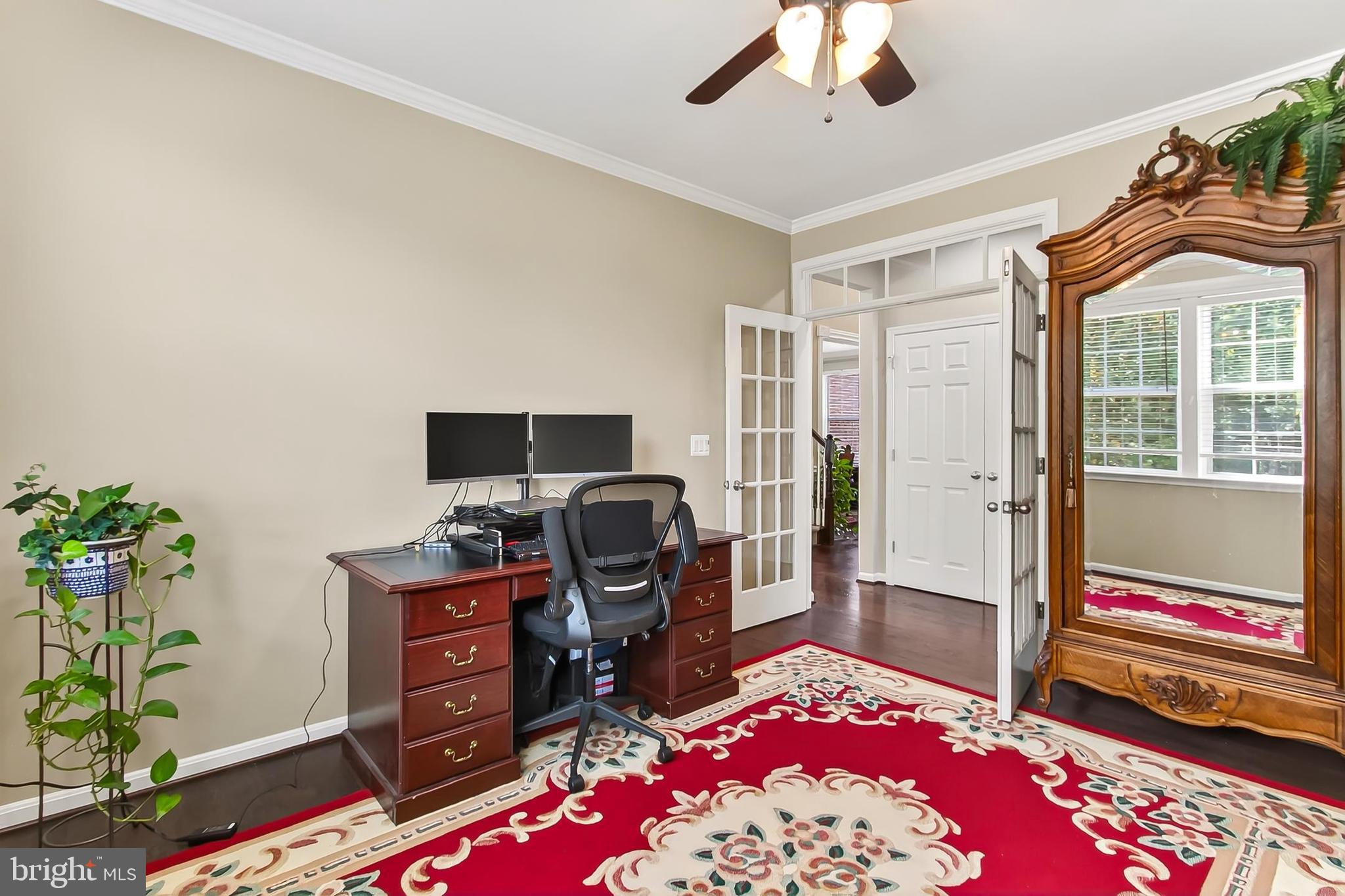 STONEWALL MANOR - Residential