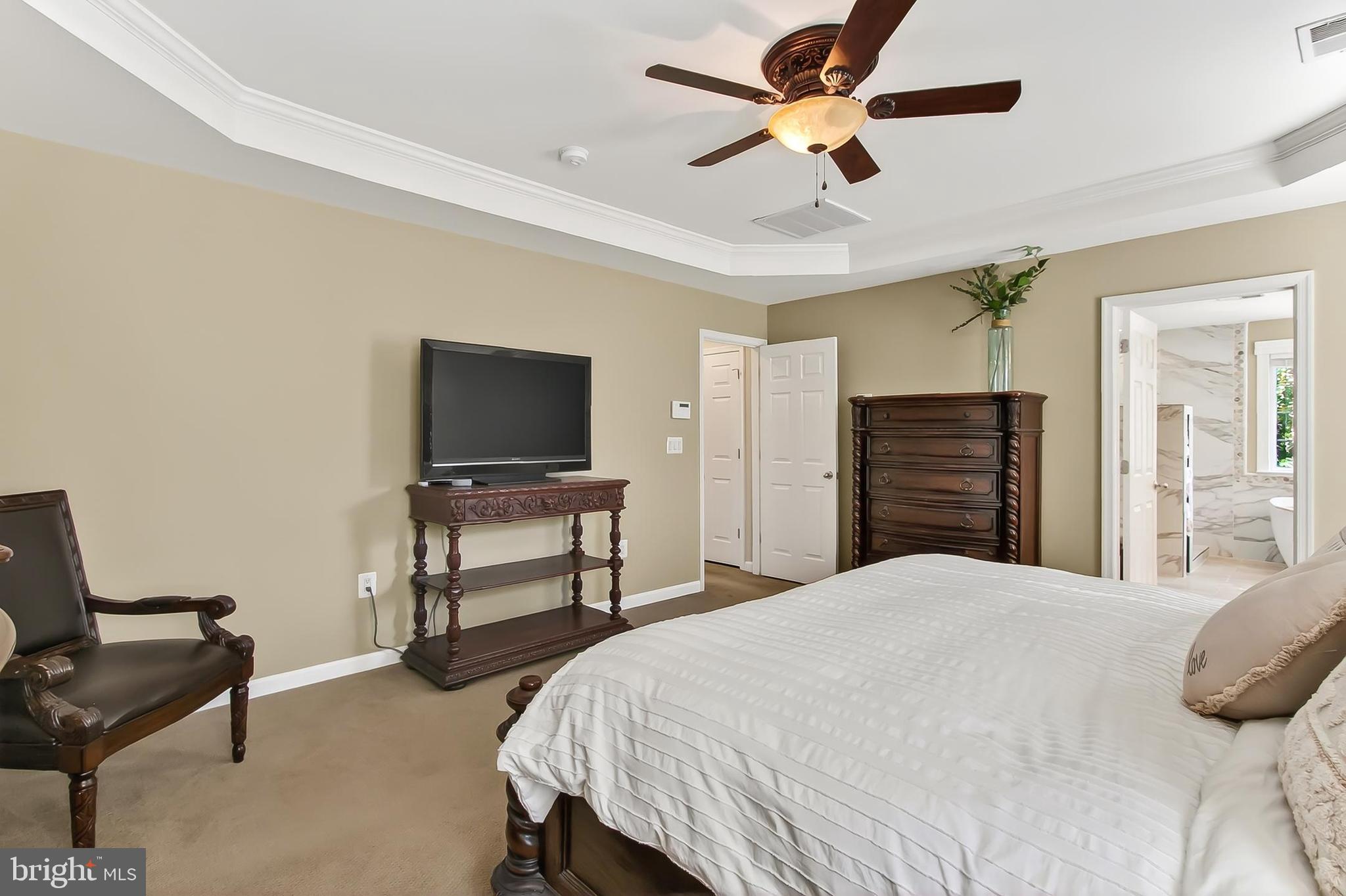 STONEWALL MANOR - Residential