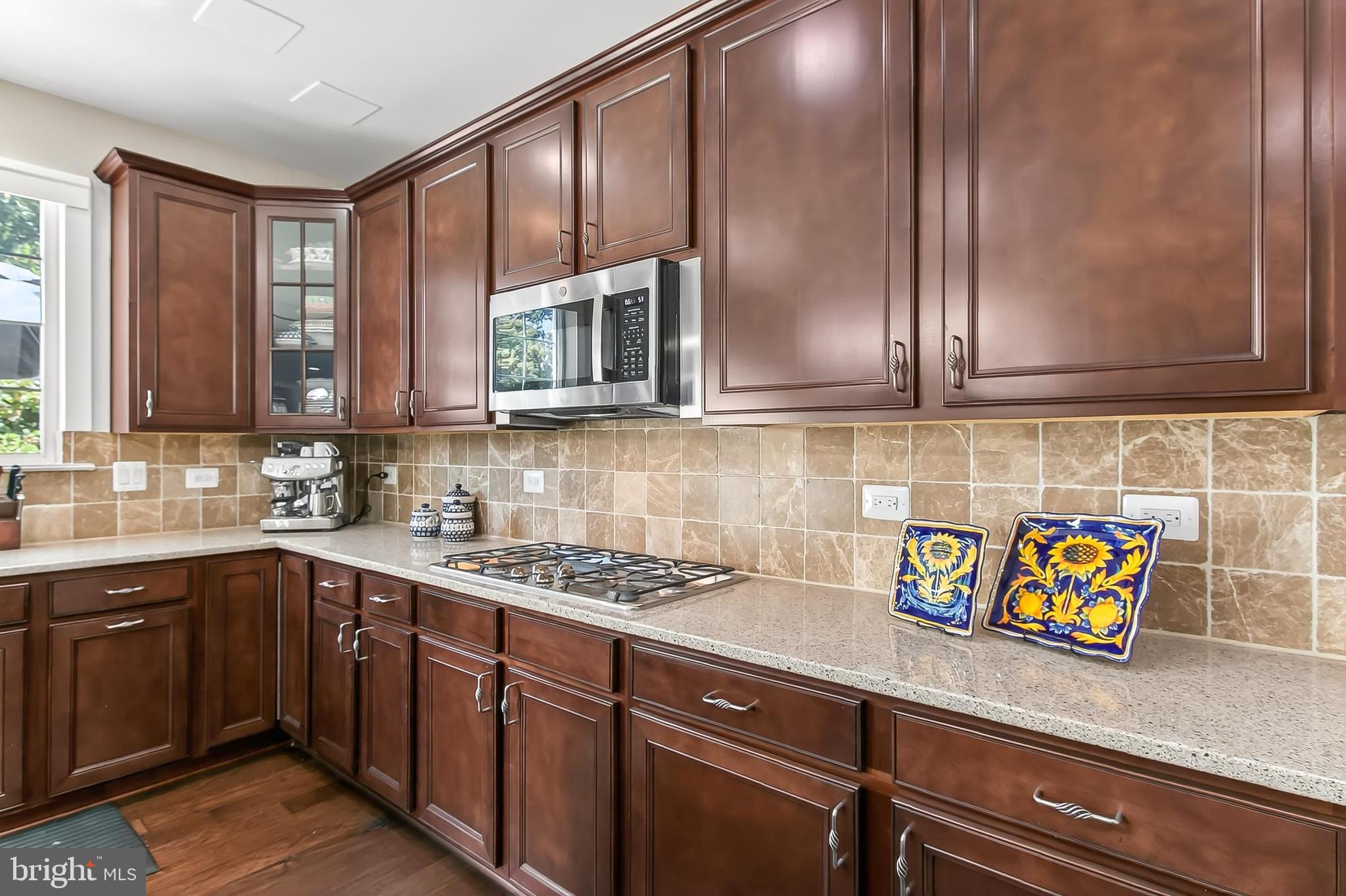 STONEWALL MANOR - Residential