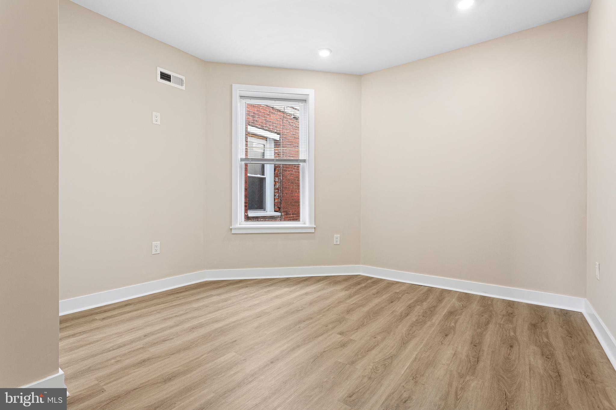 COBBS CREEK - Residential