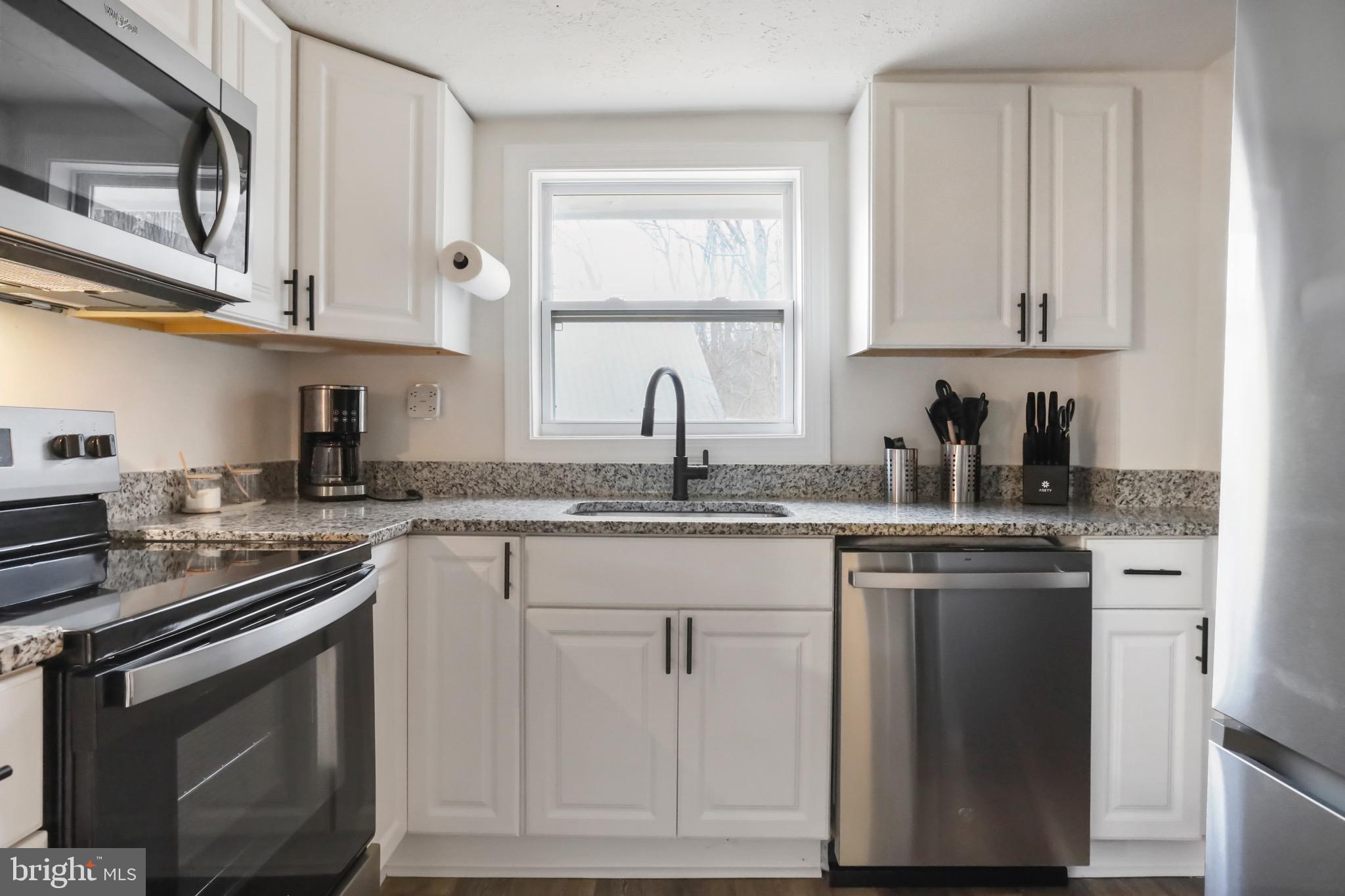 WESTRIDGE HILLS - Residential