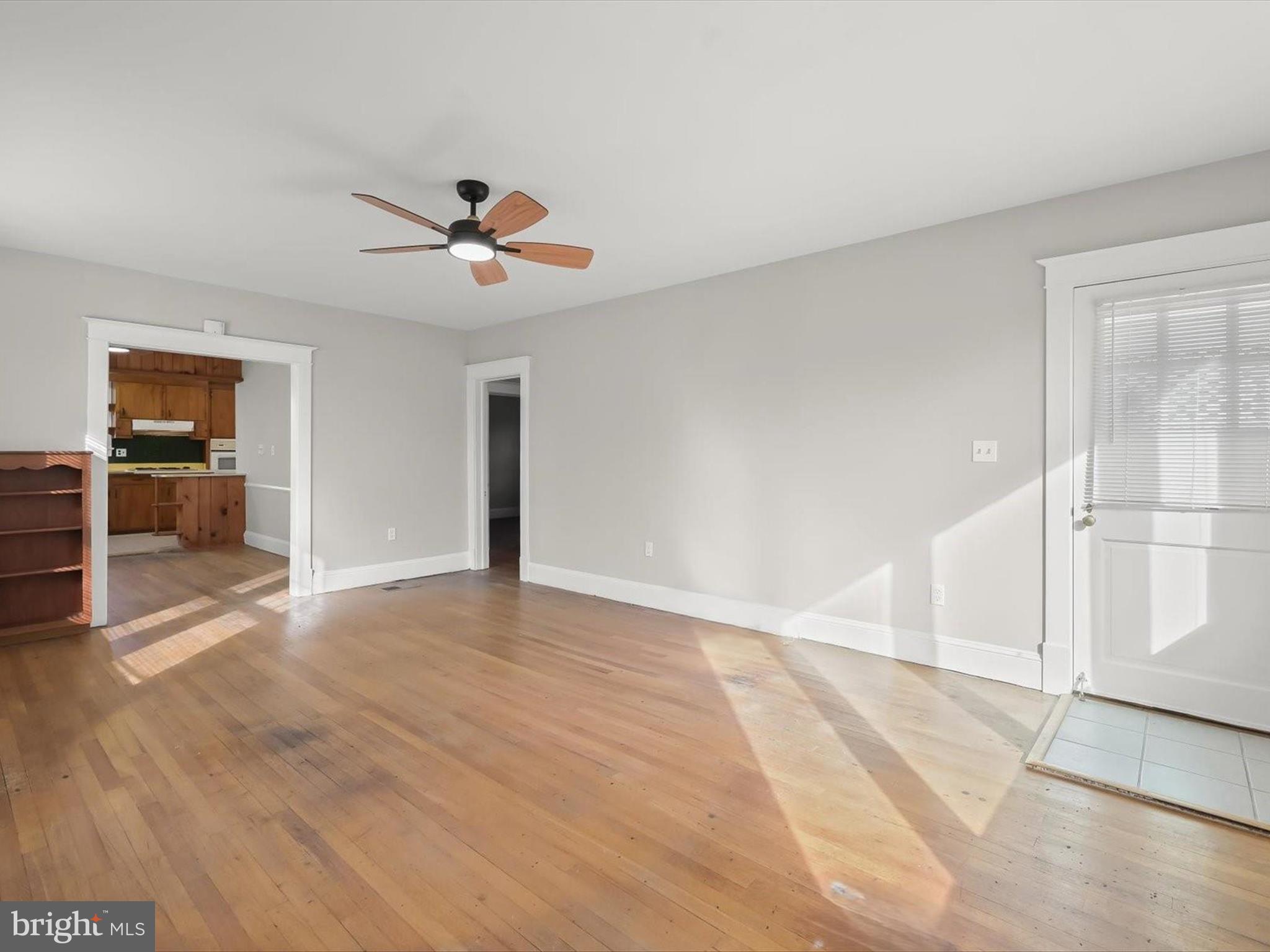 DAMASCUS OUTSIDE - Residential