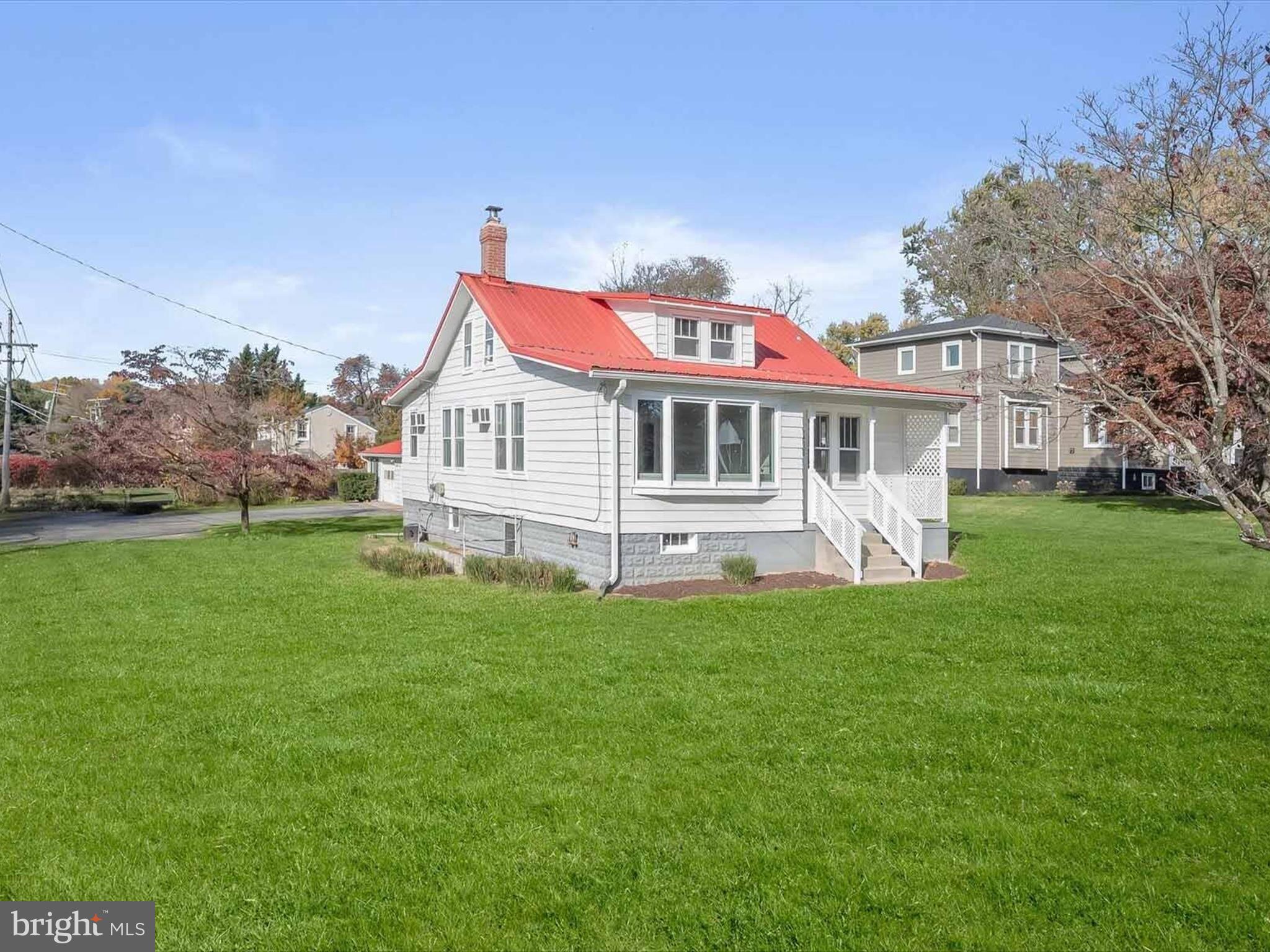 DAMASCUS OUTSIDE - Residential