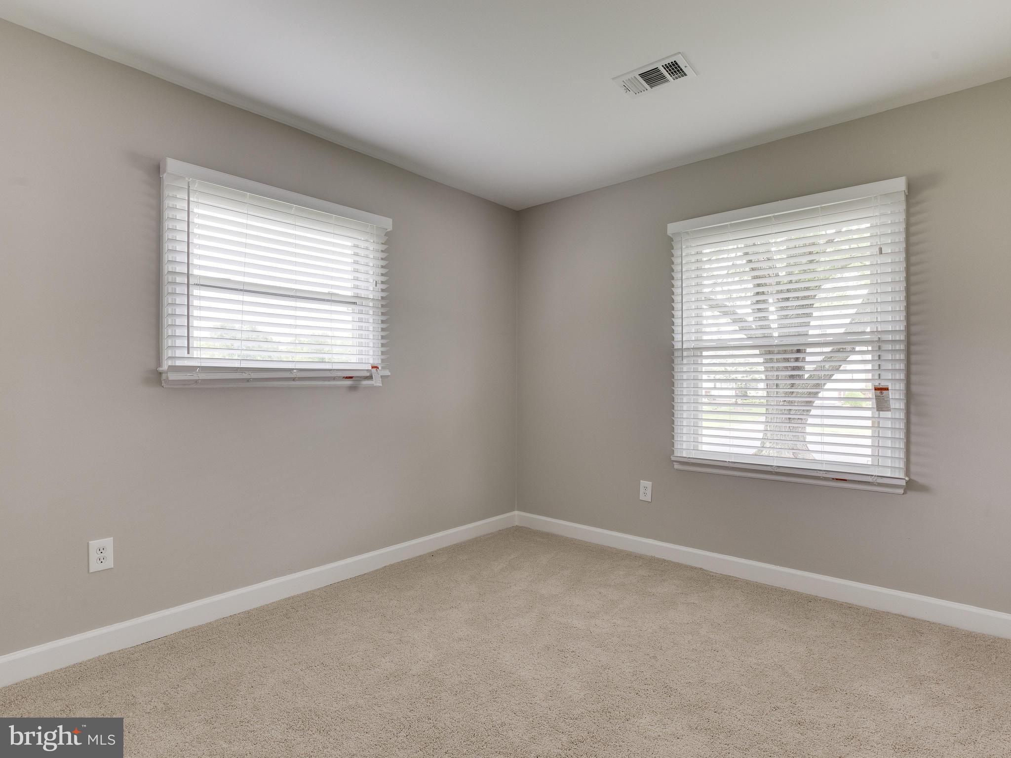 STERLING - Residential Lease