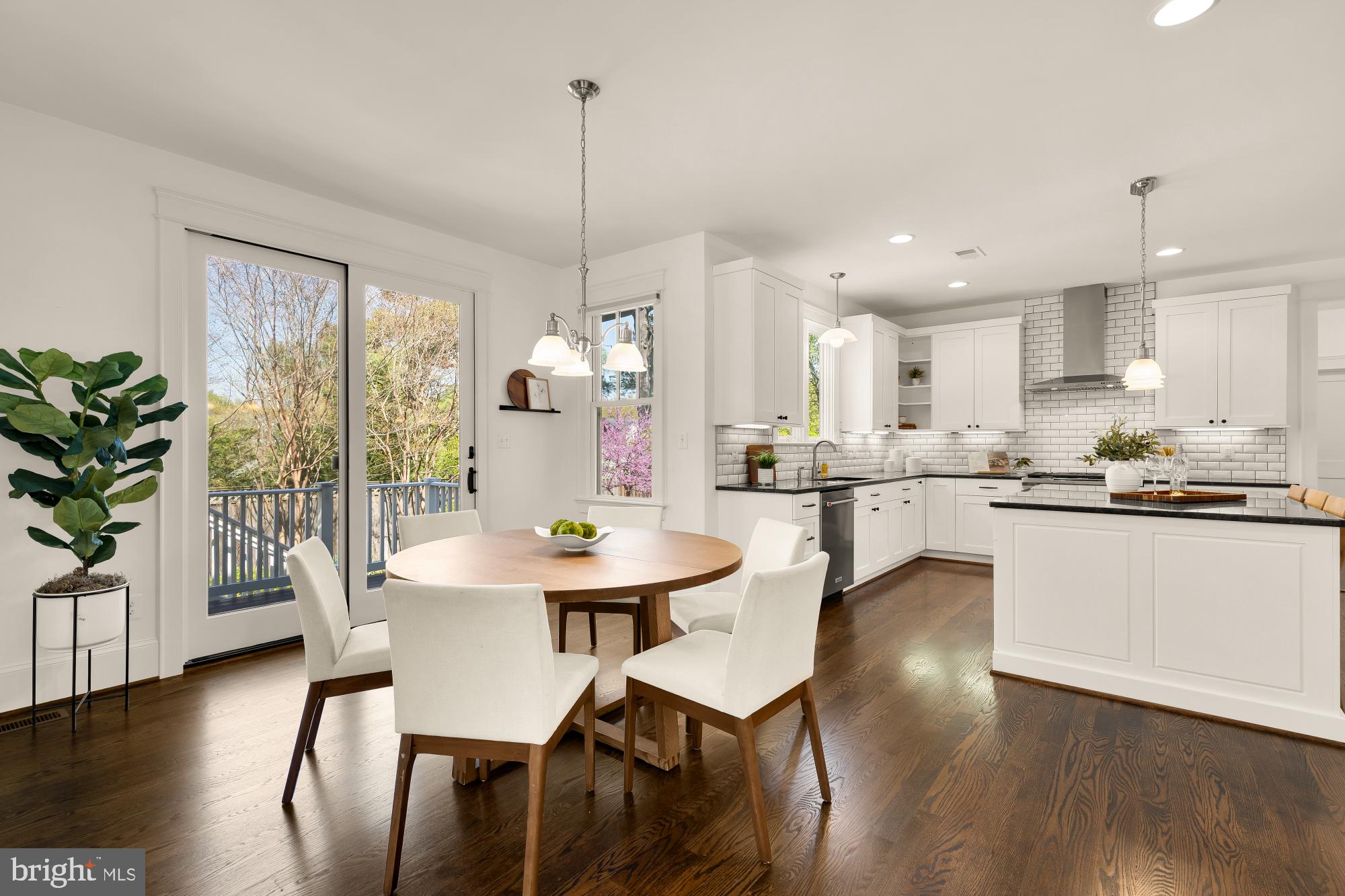 BERKSHIRE OAKWOOD - Residential