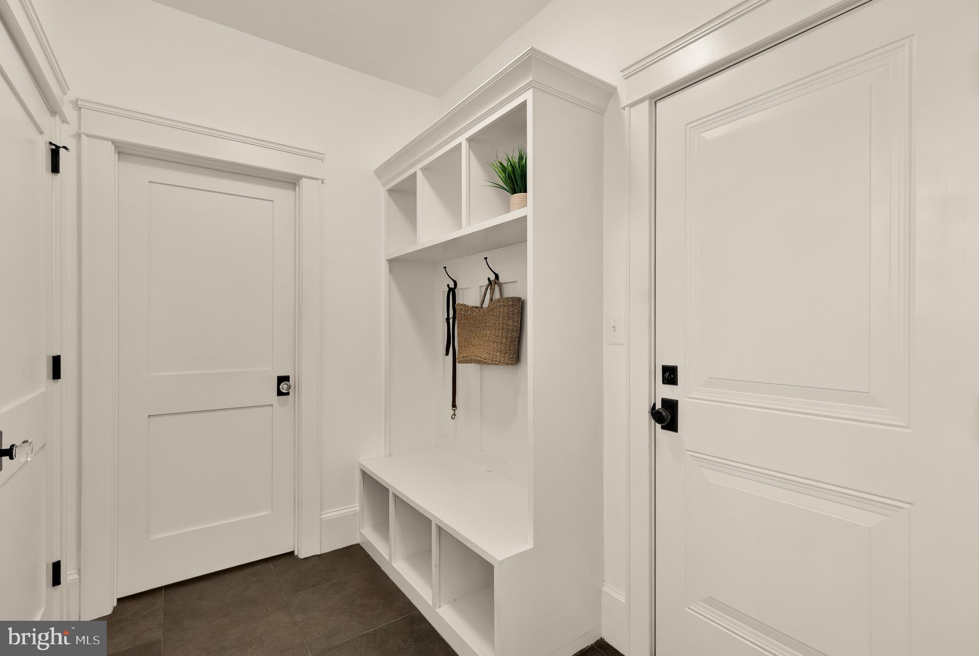 BERKSHIRE OAKWOOD - Residential