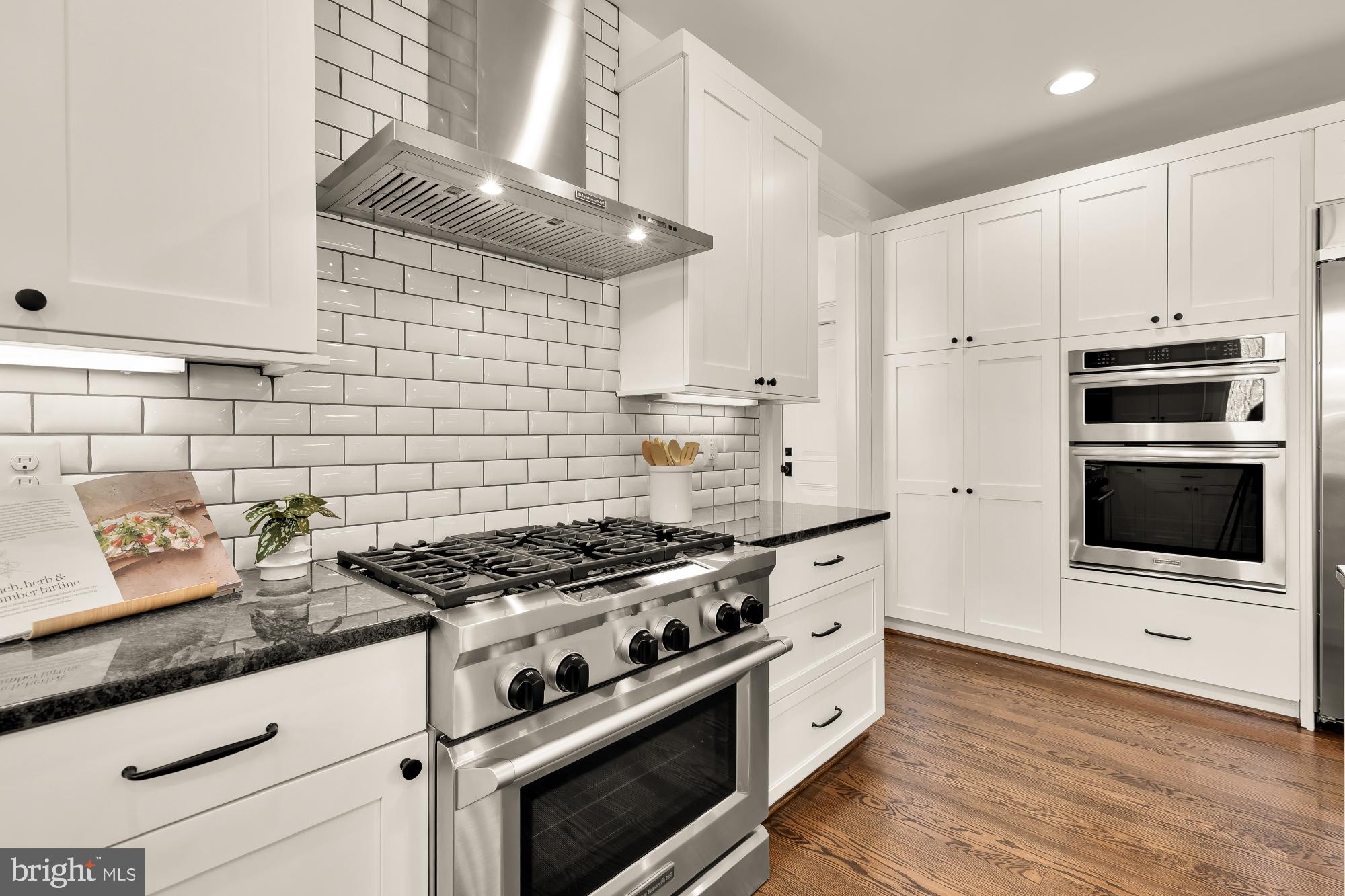 BERKSHIRE OAKWOOD - Residential