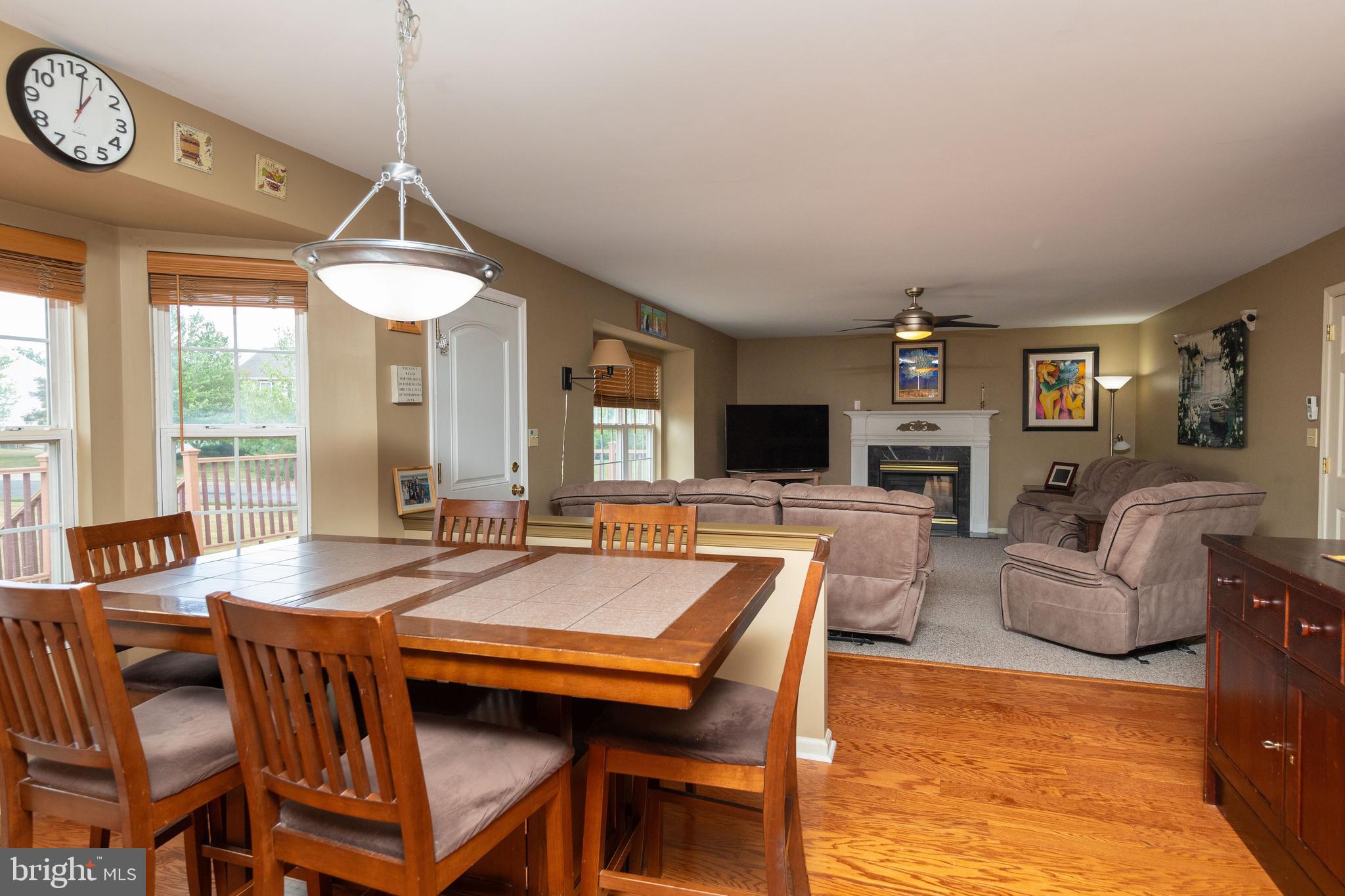 COUNTRY MEADOWS - Residential