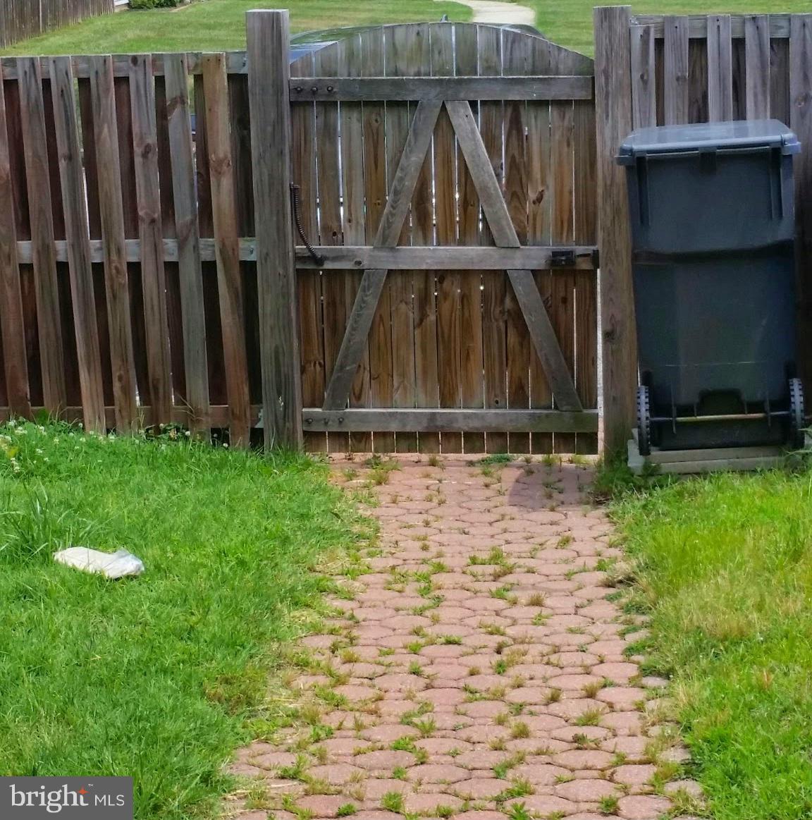 ST CHARLES SUB - HAMPSHIRE - Residential