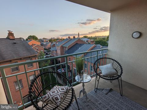 Photo of 610 N West Street #407, ALEXANDRIA, VA 22314 (MLS # VAAX2059750)