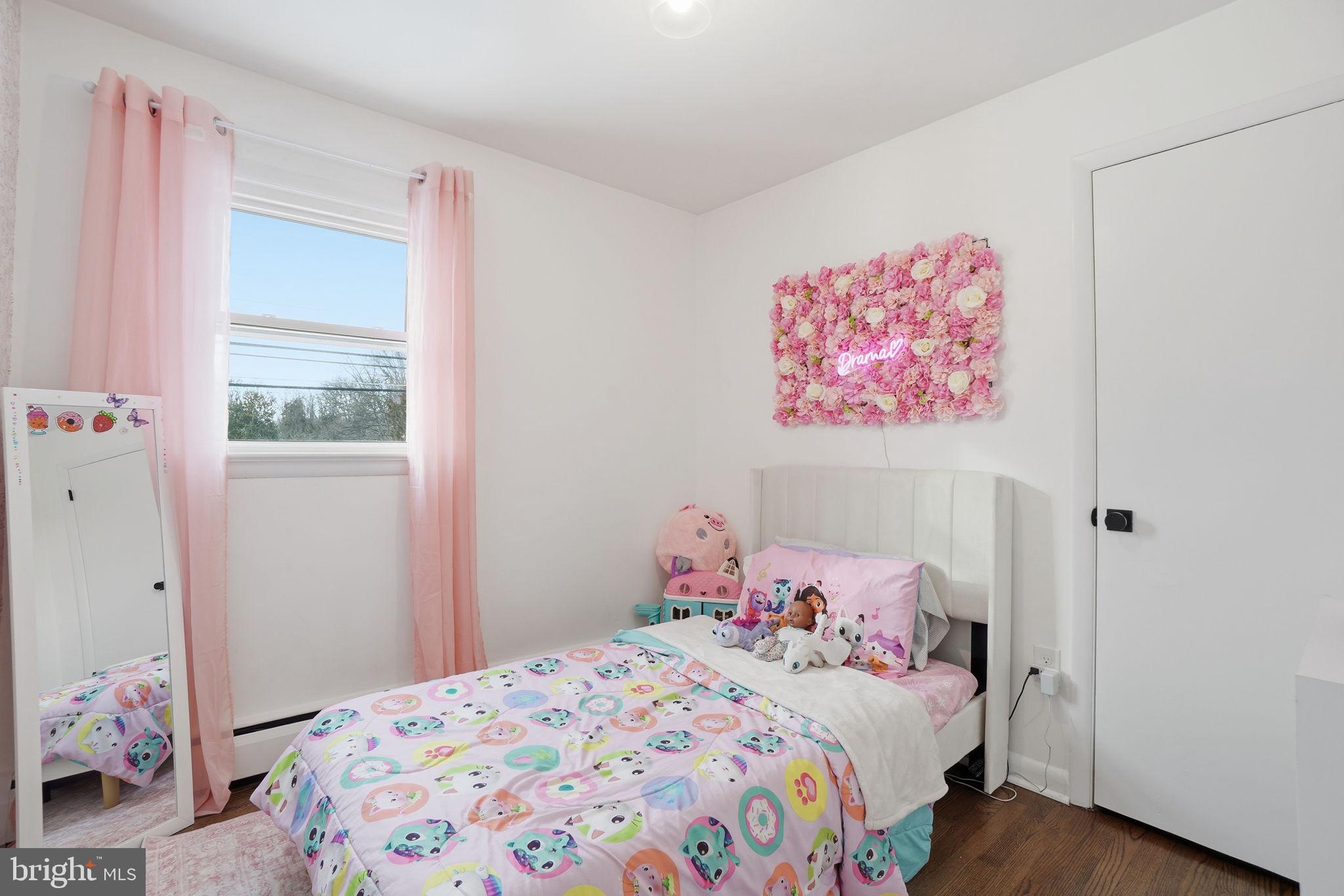 MT VERNON ESTATES - Residential