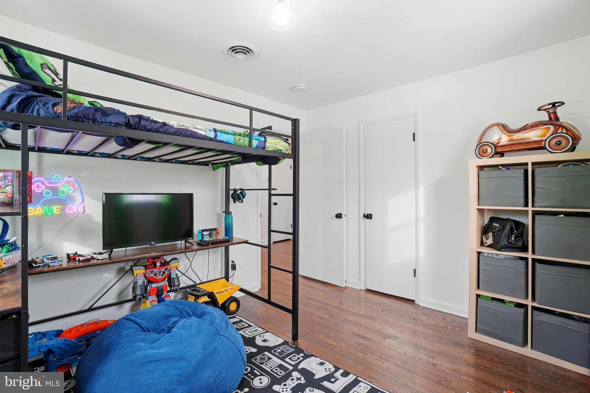 MT VERNON ESTATES - Residential