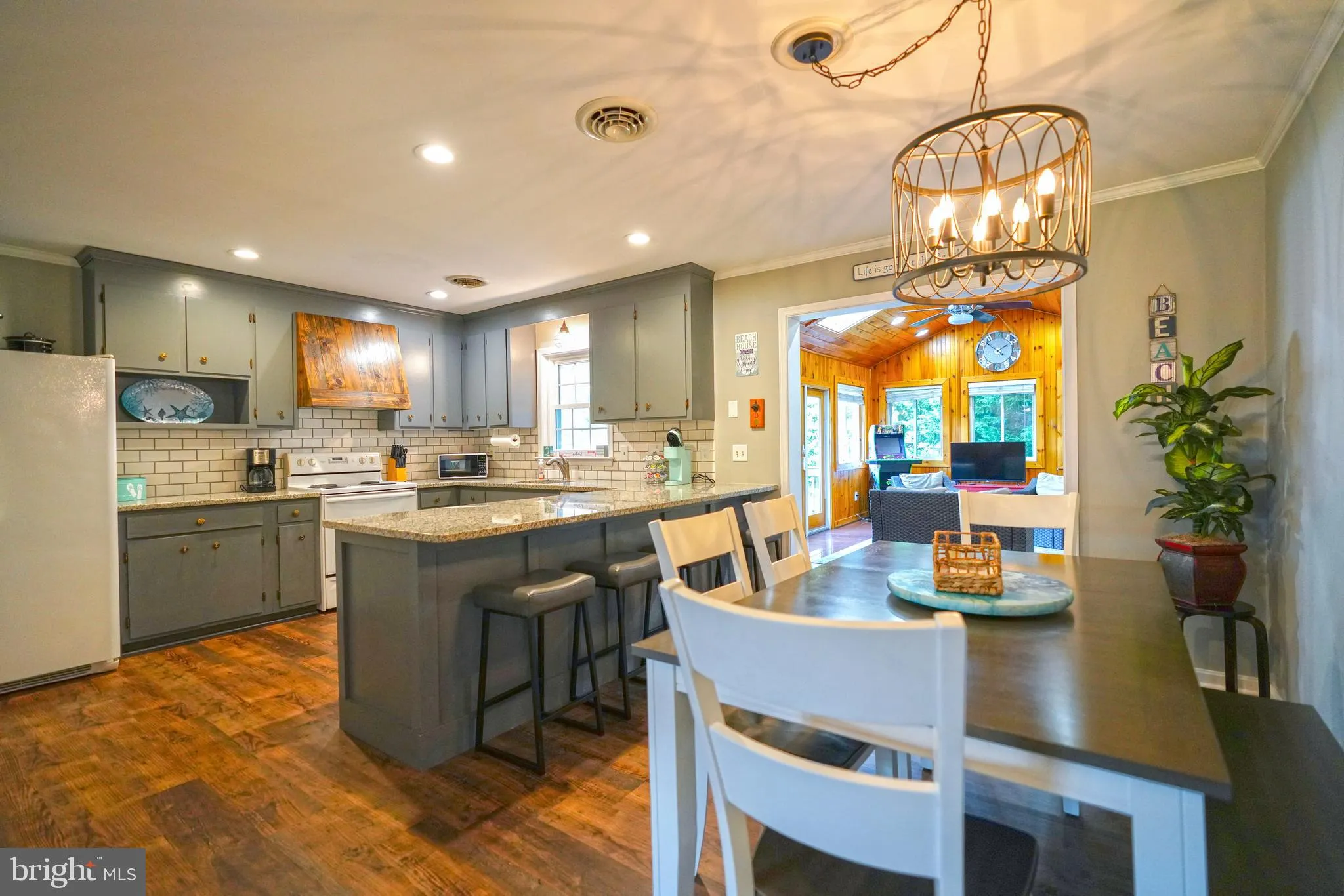 Rehoboth Beach, Delaware 19971, United States, 3 Bedrooms Bedrooms, ,2 BathroomsBathrooms,Residential,Active,221874