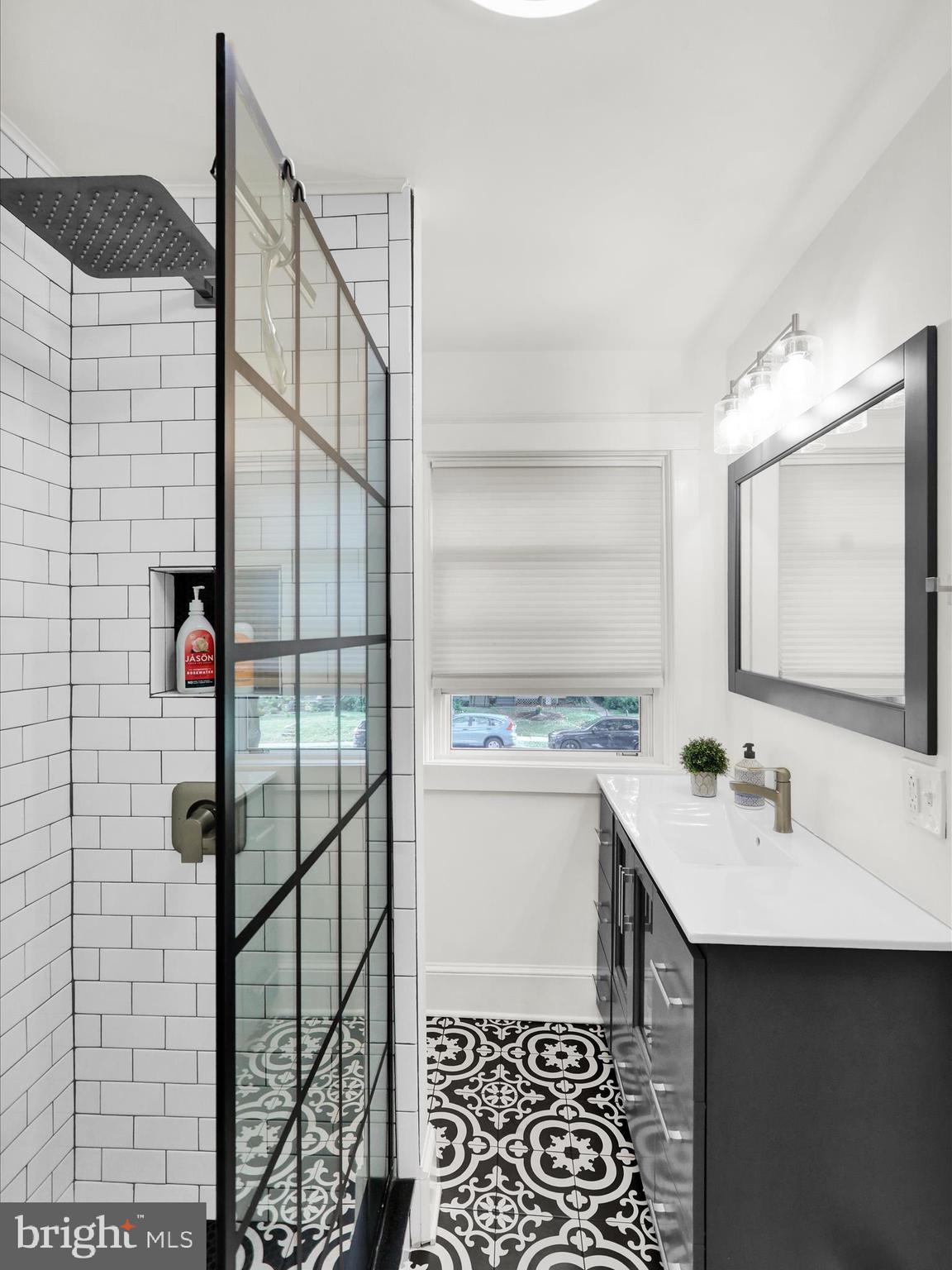 COLLEGE PARK - Residential