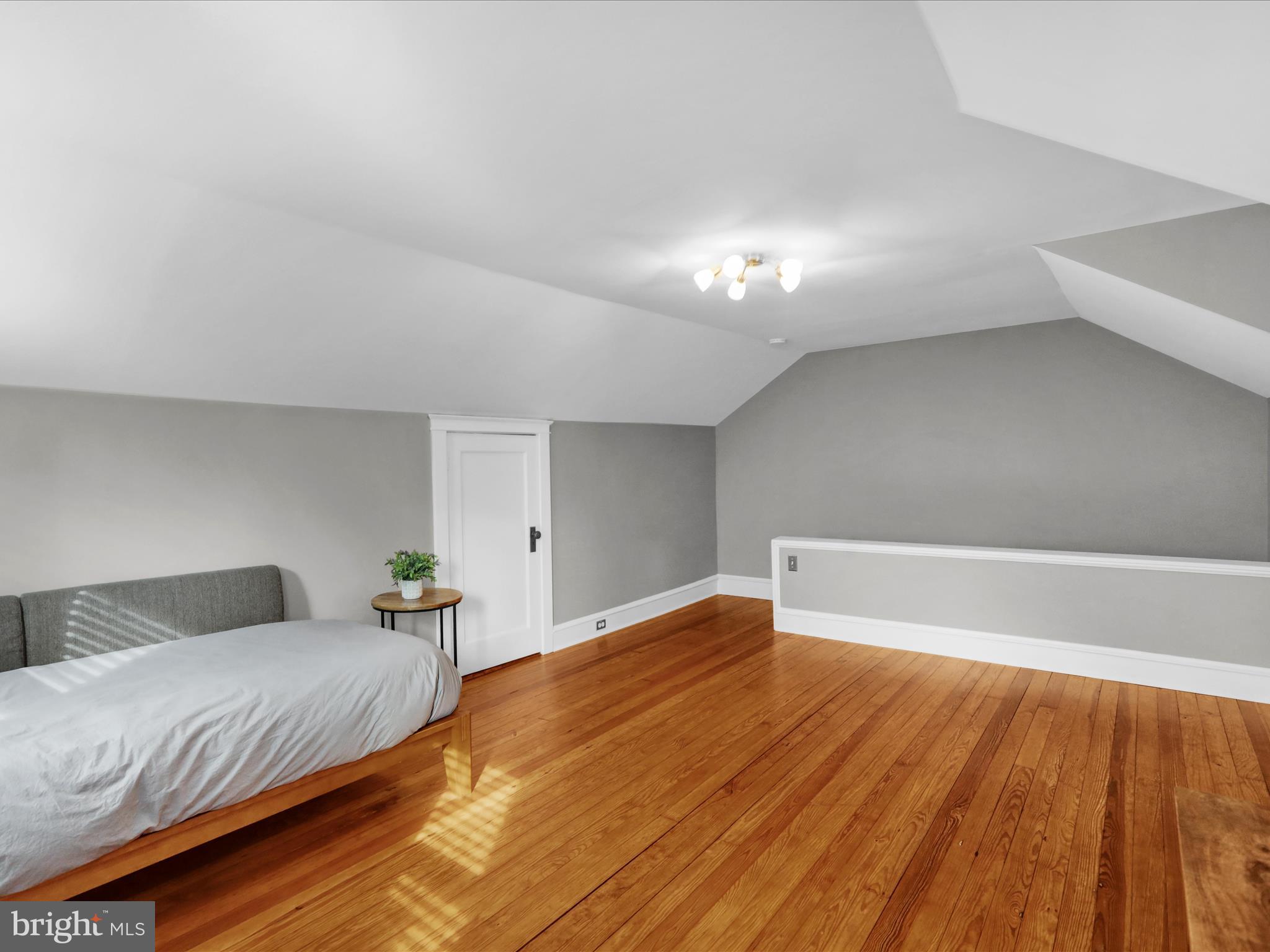 COLLEGE PARK - Residential