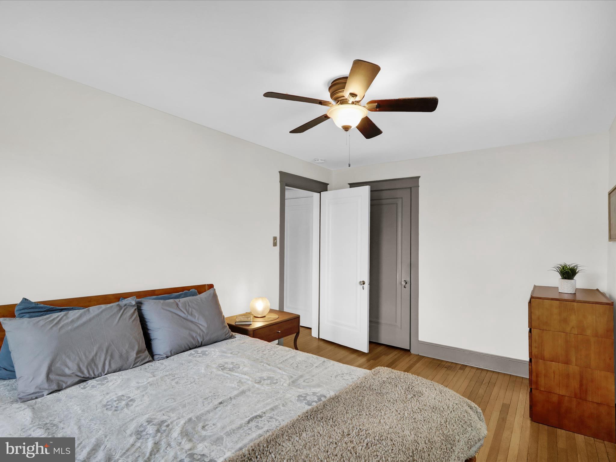 COLLEGE PARK - Residential