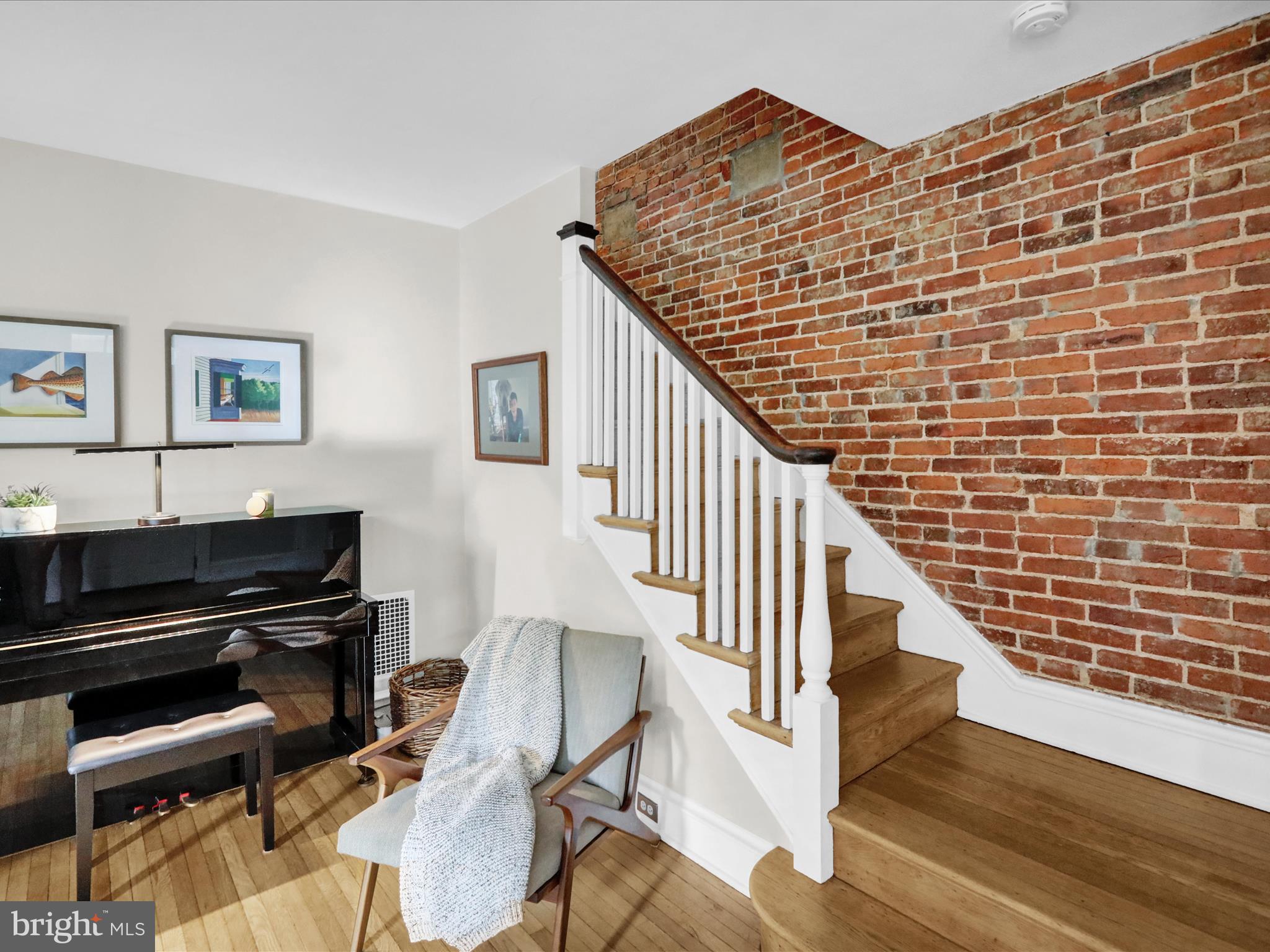 COLLEGE PARK - Residential