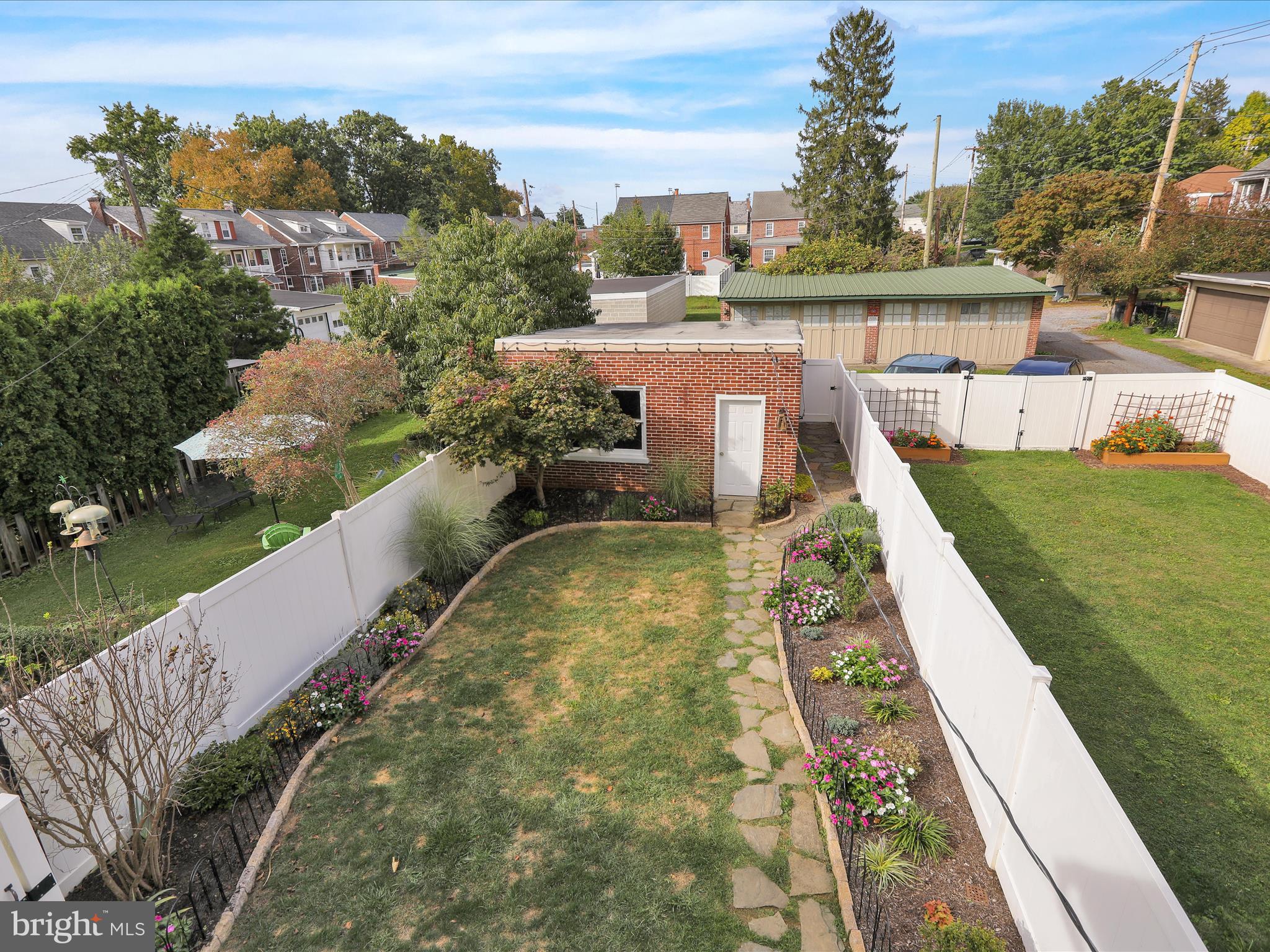 COLLEGE PARK - Residential