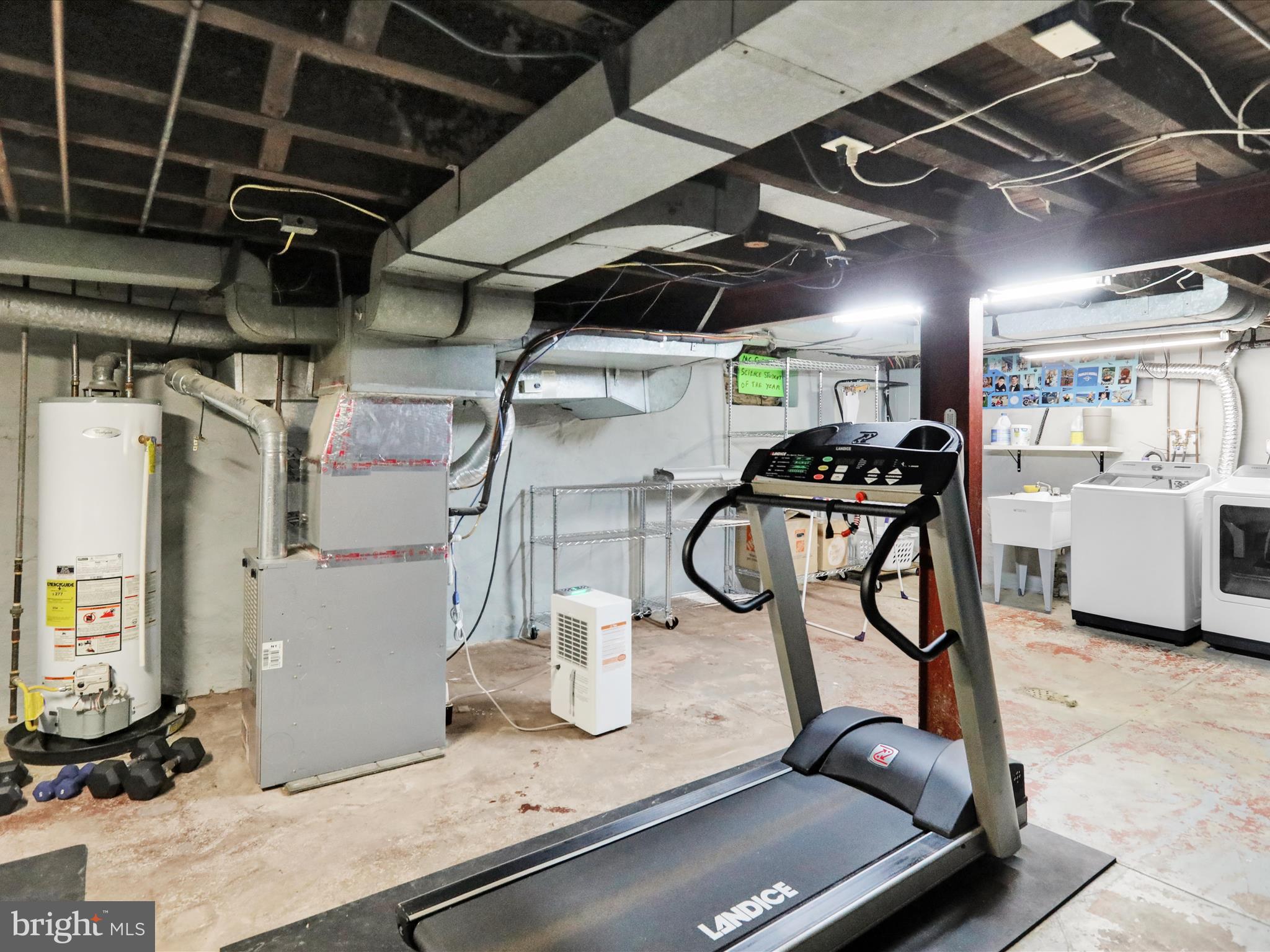 COLLEGE PARK - Residential