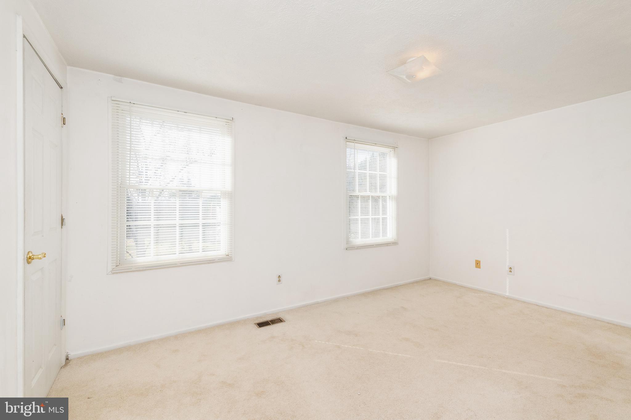 MIDDLETOWN FARMS - Residential