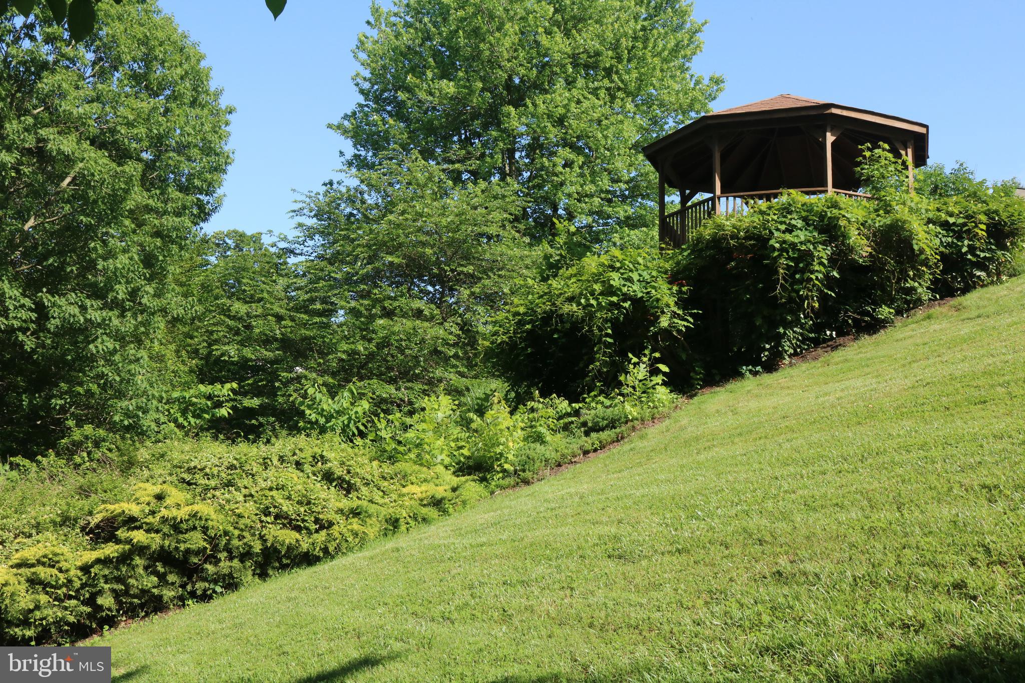 MONTCLAIR/SOUTHL - Residential