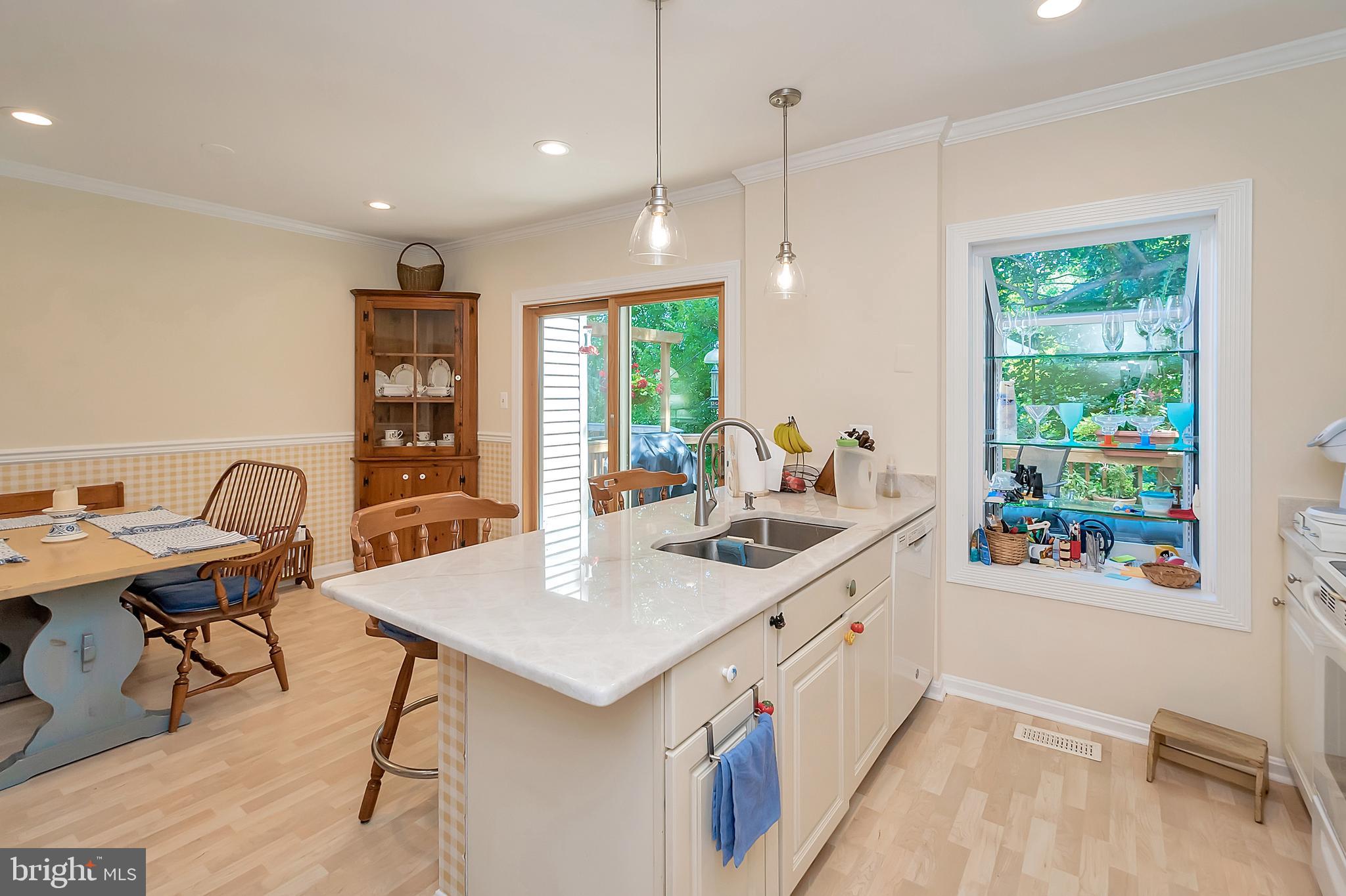 MONTCLAIR/SOUTHL - Residential