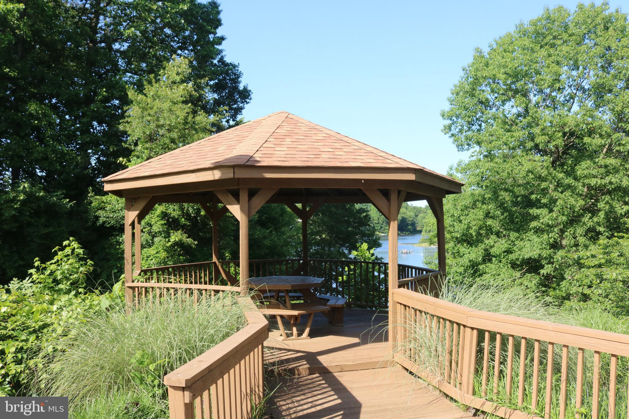 MONTCLAIR/SOUTHL - Residential