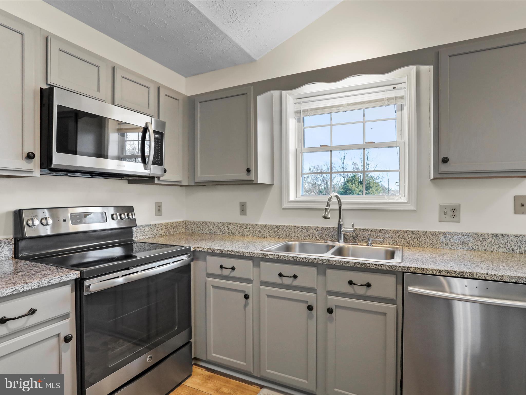 WILDFLOWER RIDGE - Residential