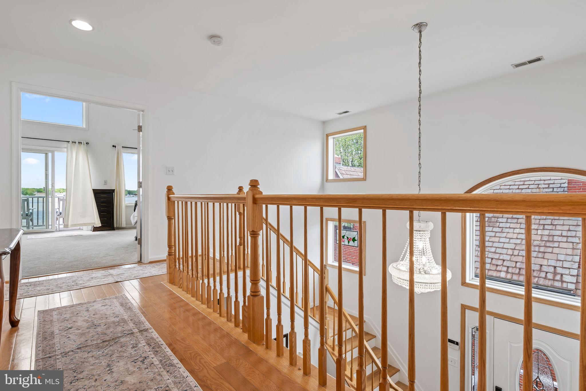LYNCH POINT - Residential