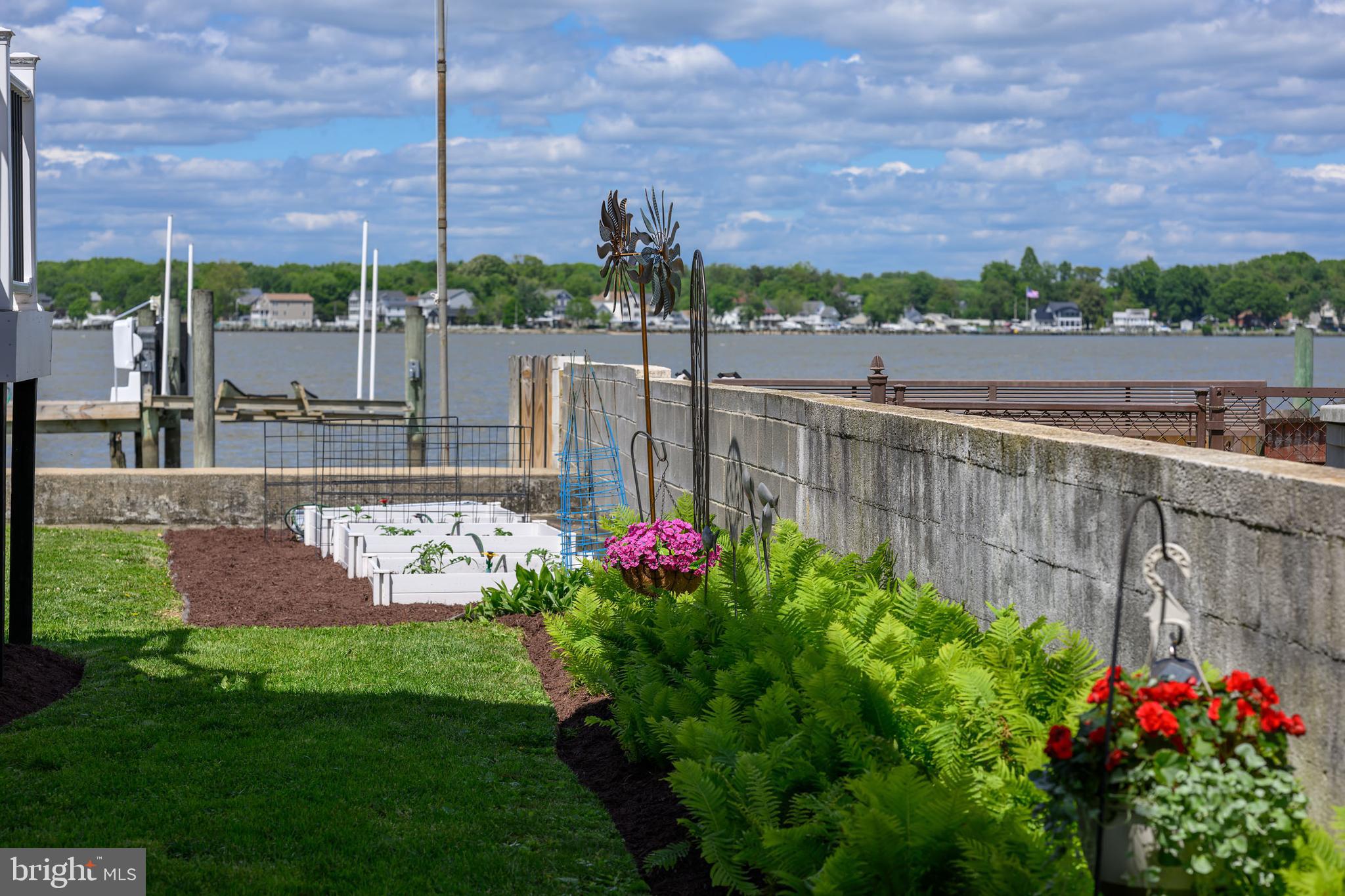 LYNCH POINT - Residential