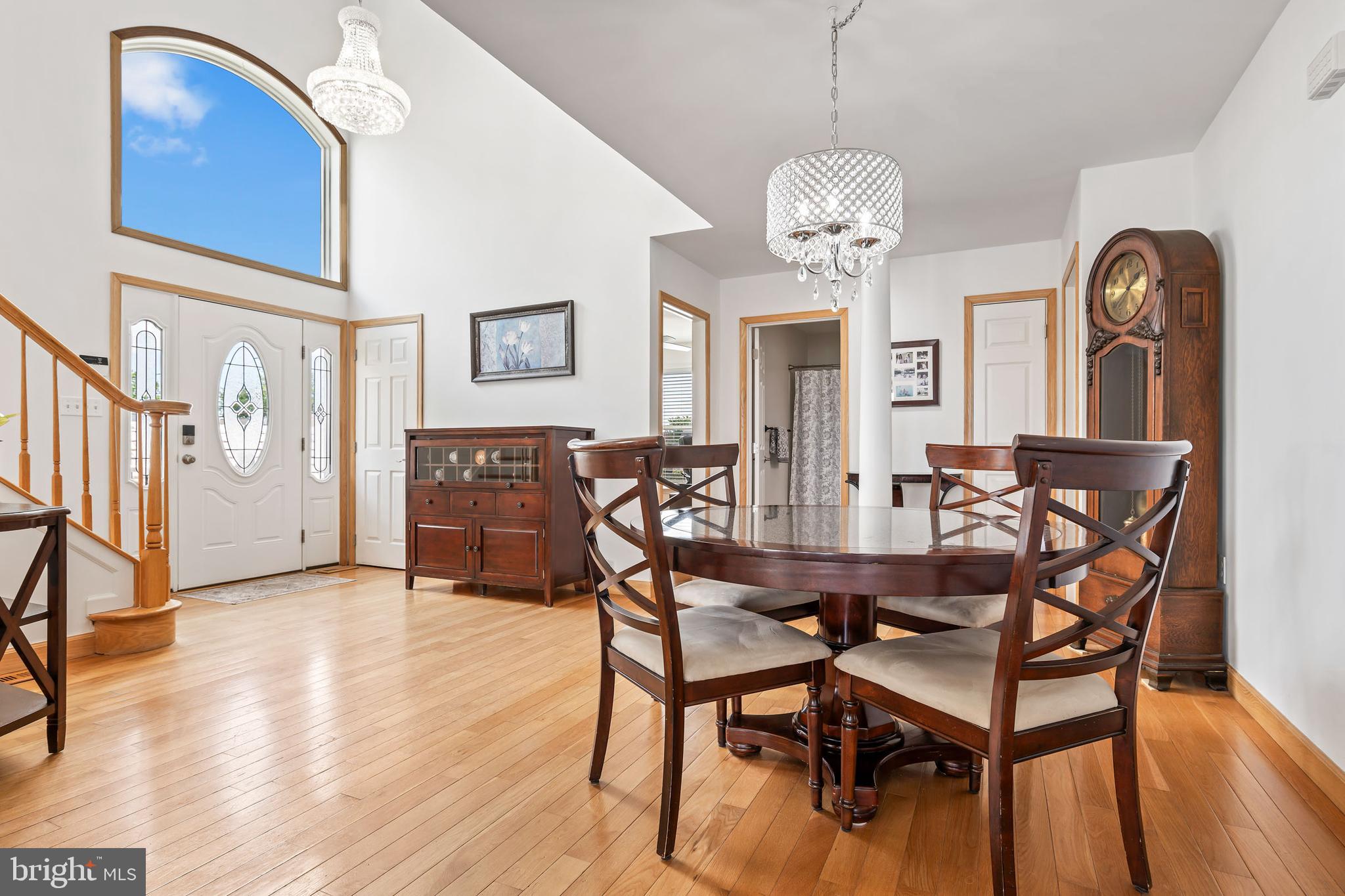 LYNCH POINT - Residential