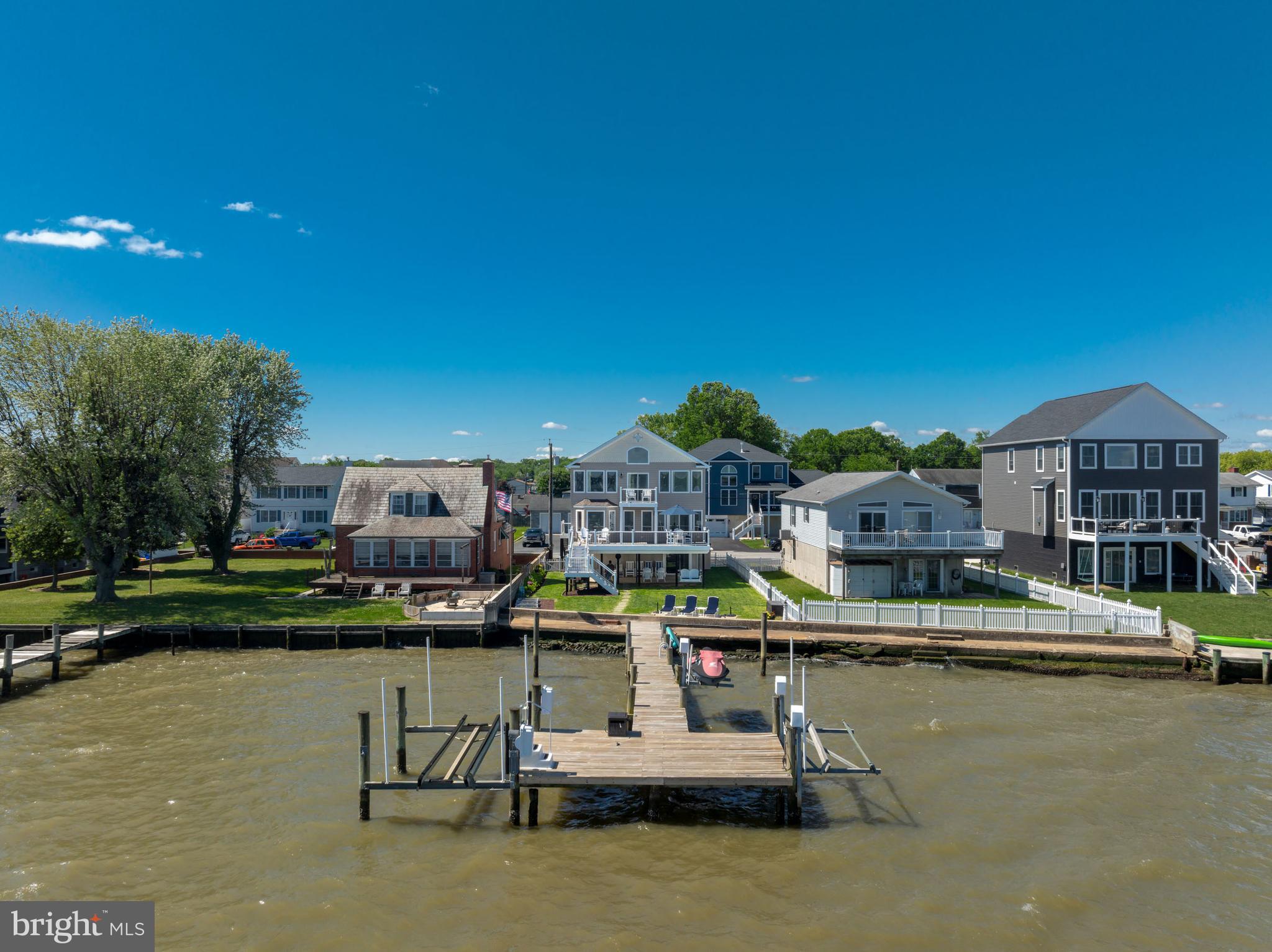 LYNCH POINT - Residential