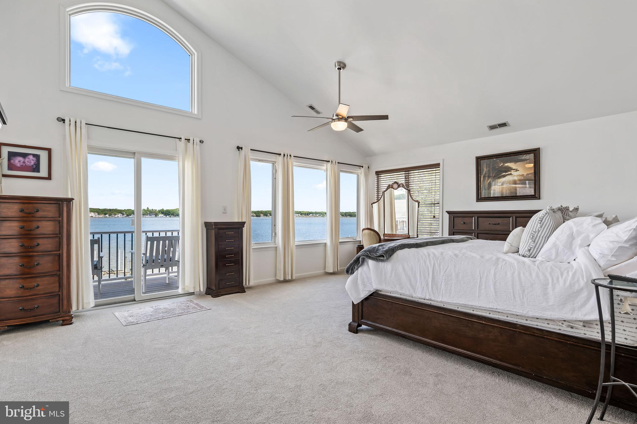 LYNCH POINT - Residential