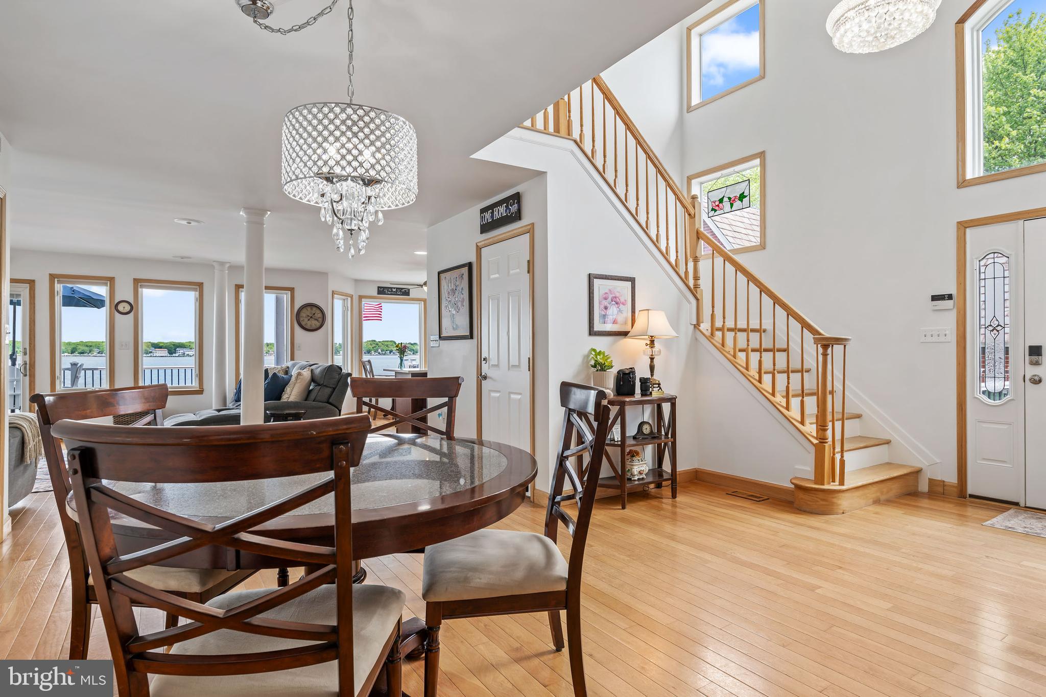 LYNCH POINT - Residential