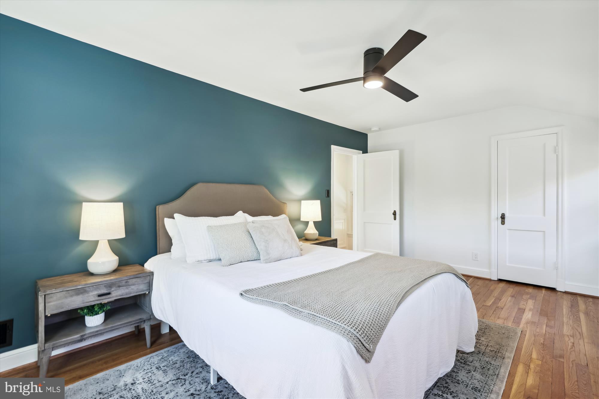 COLUMBIA FOREST - Residential