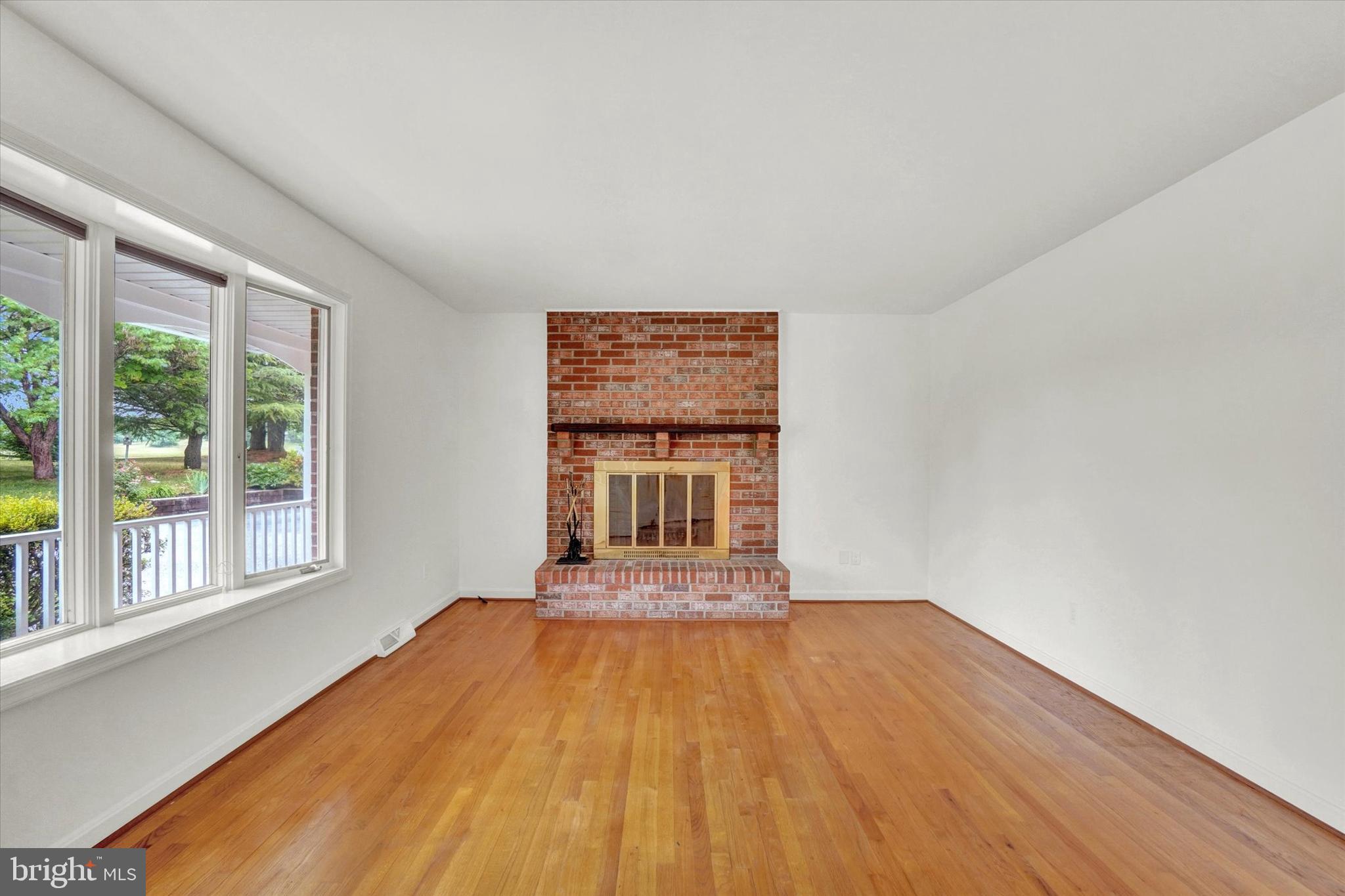 PRETTYBOY - Residential