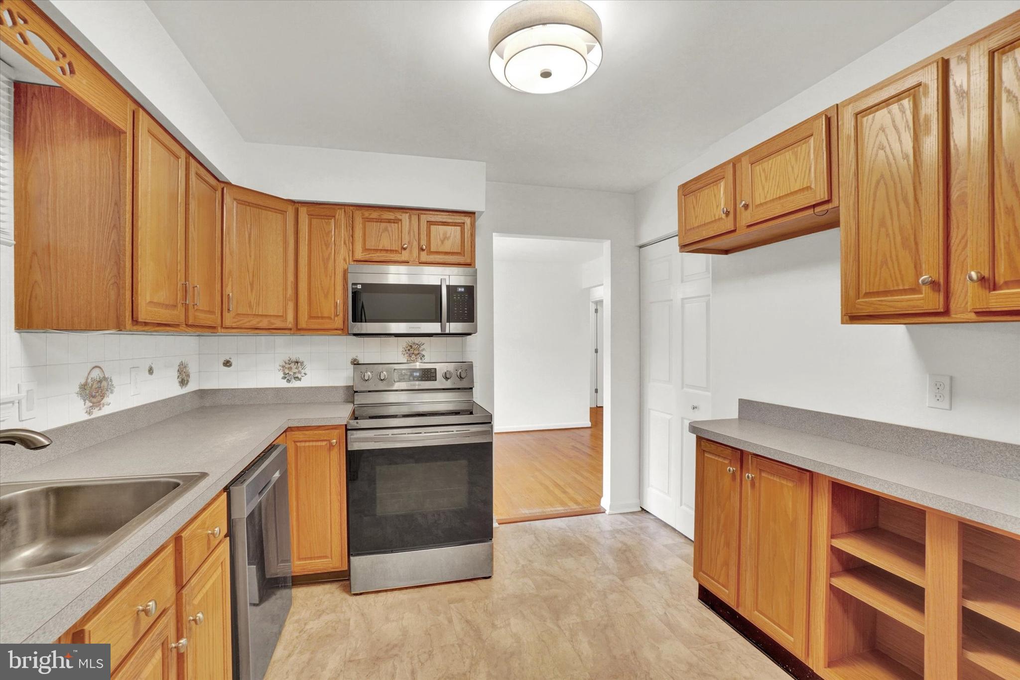 PRETTYBOY - Residential