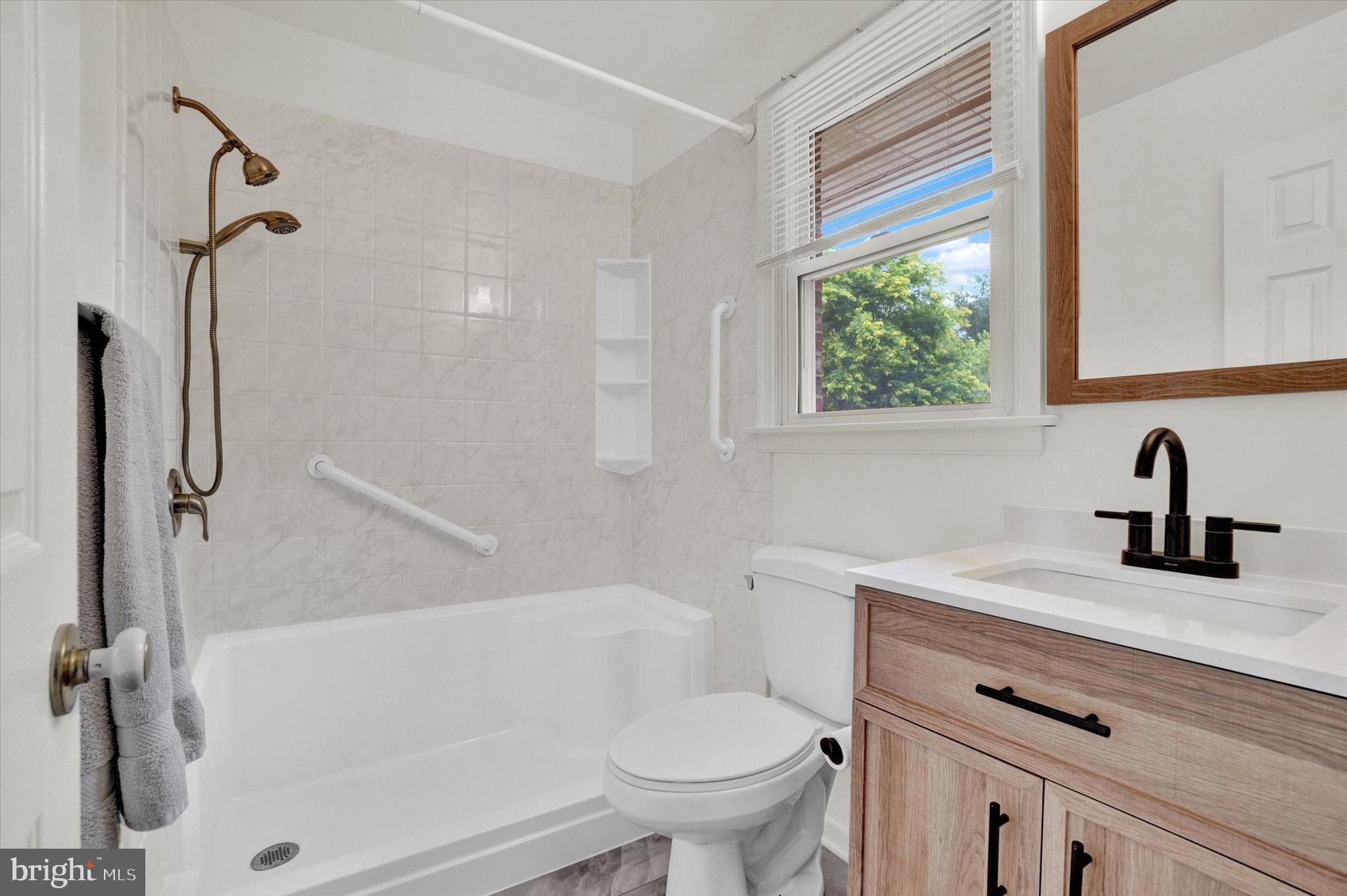 PRETTYBOY - Residential