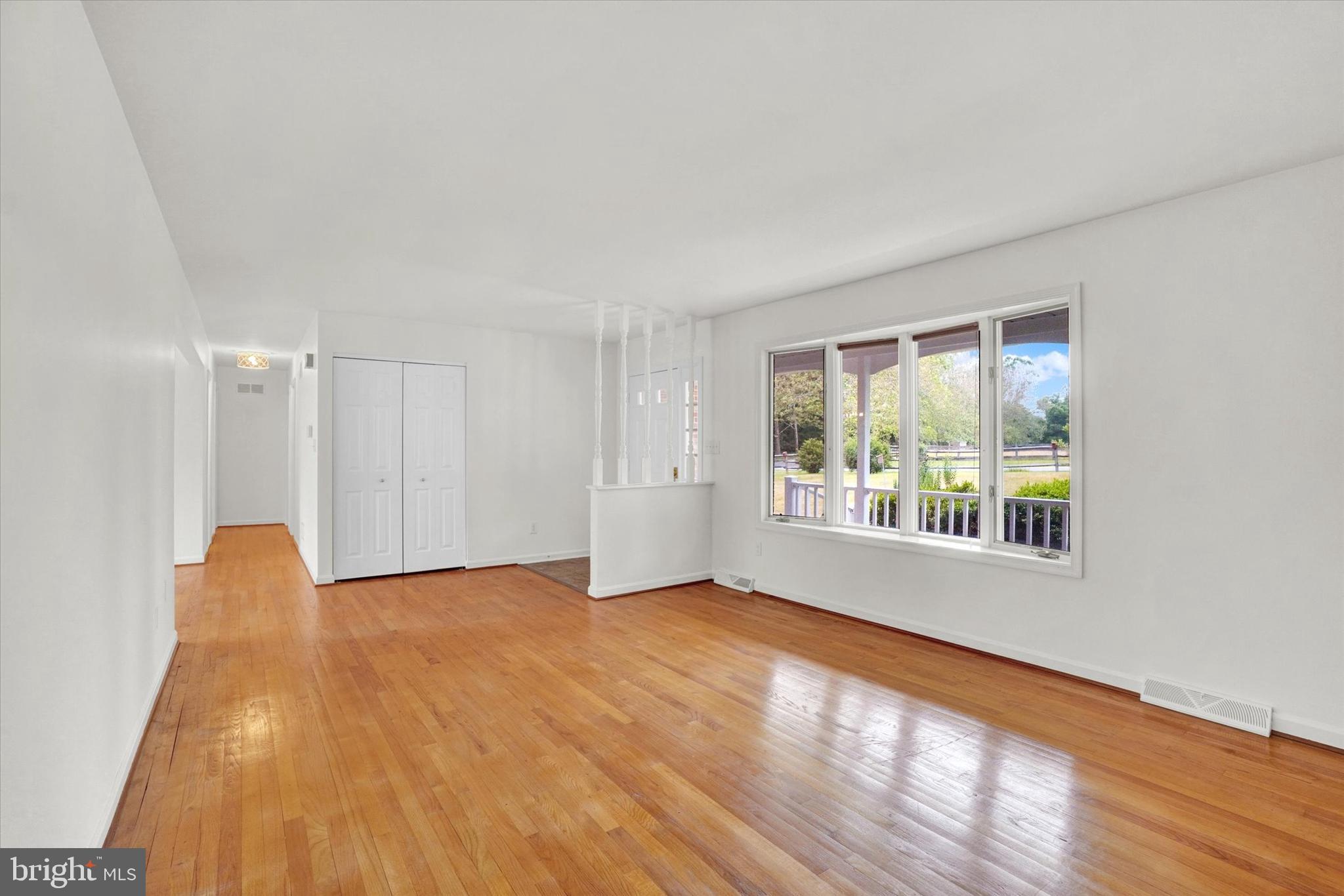 PRETTYBOY - Residential