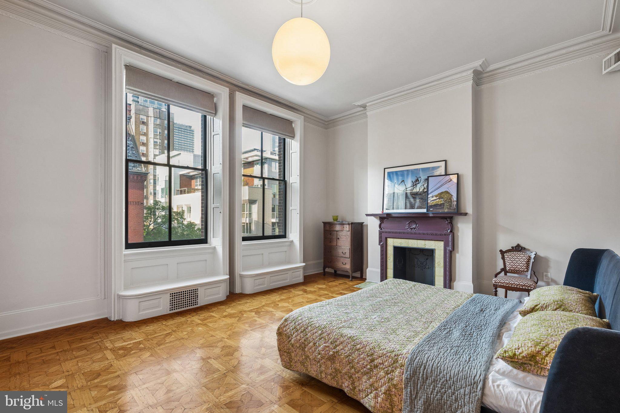 RITTENHOUSE SQUARE - Residential