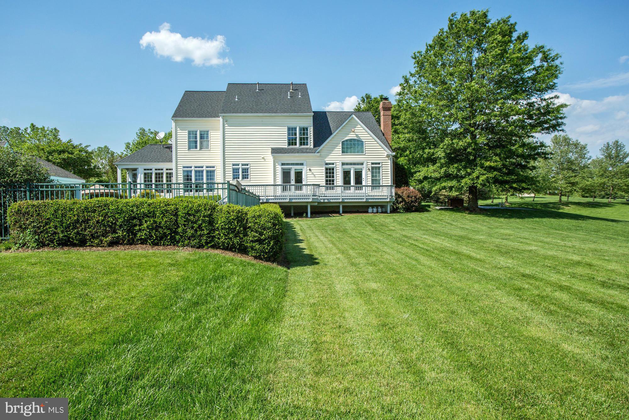 TRAVILAH GROVE - Residential