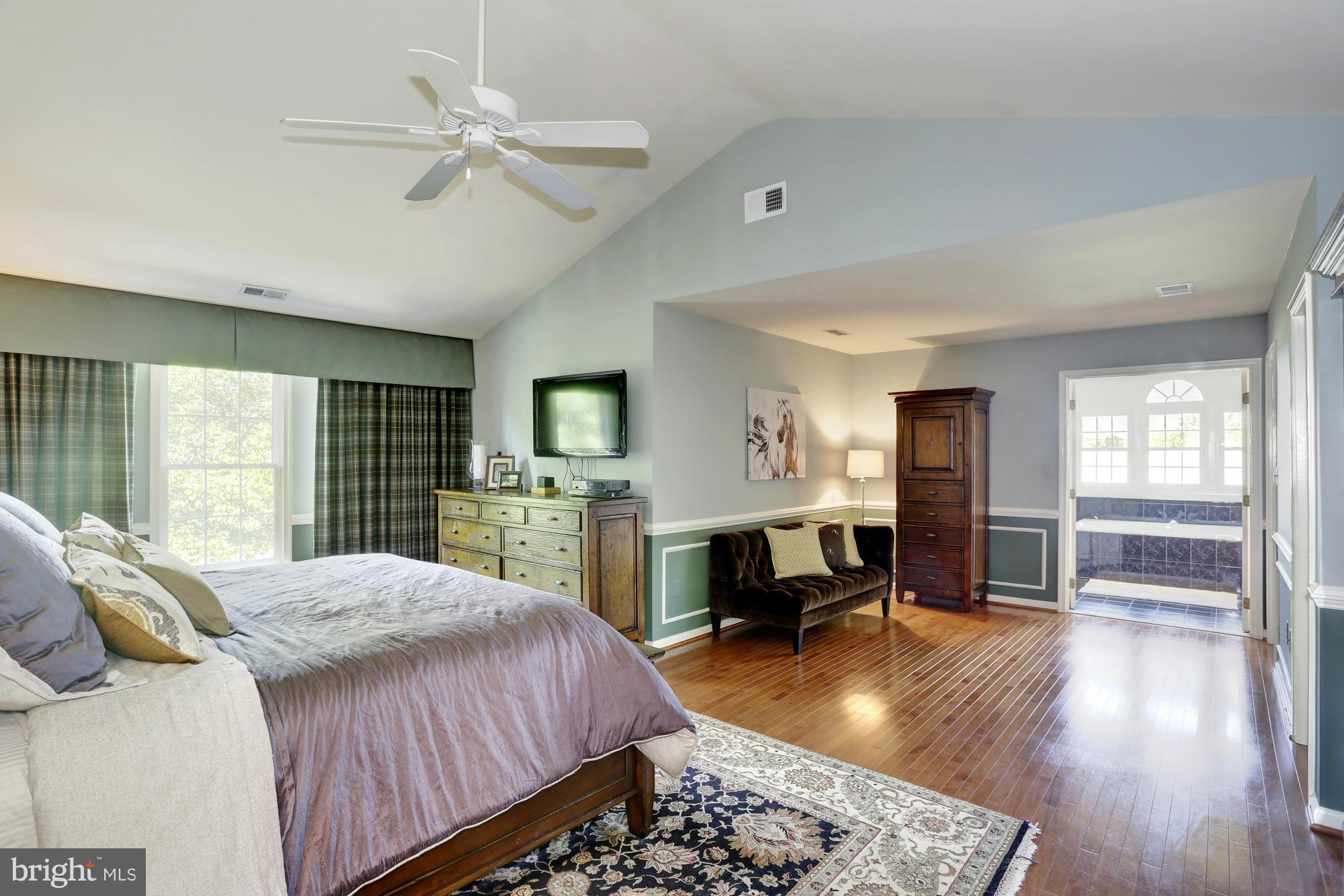 TRAVILAH GROVE - Residential