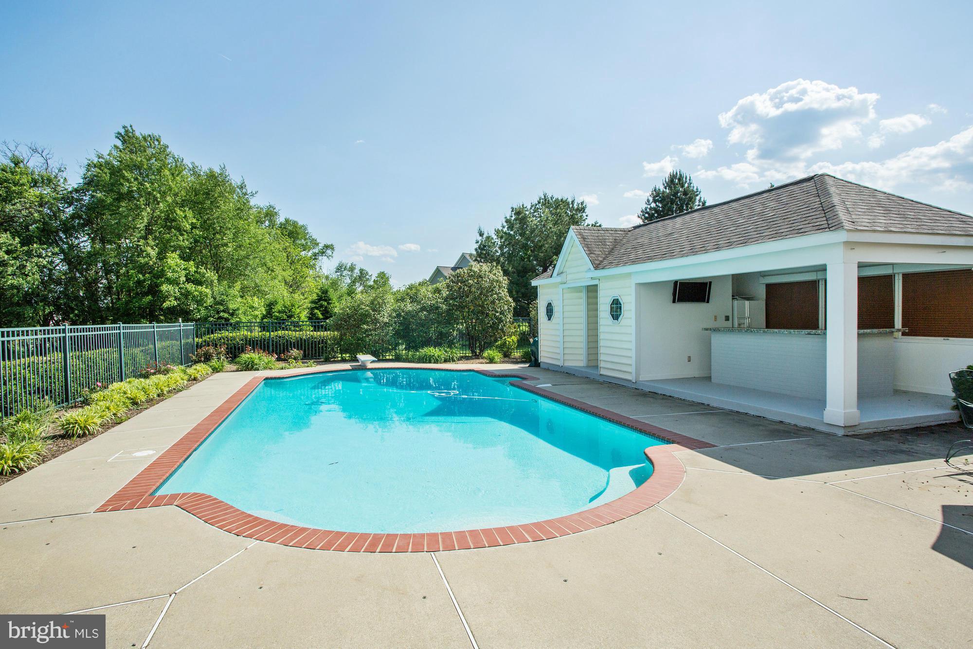 TRAVILAH GROVE - Residential